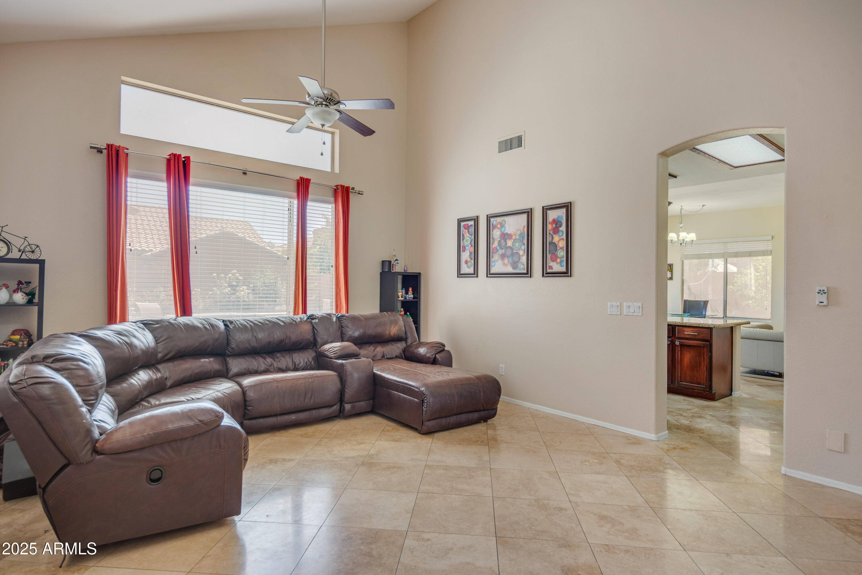 6911 W DEL RIO Street