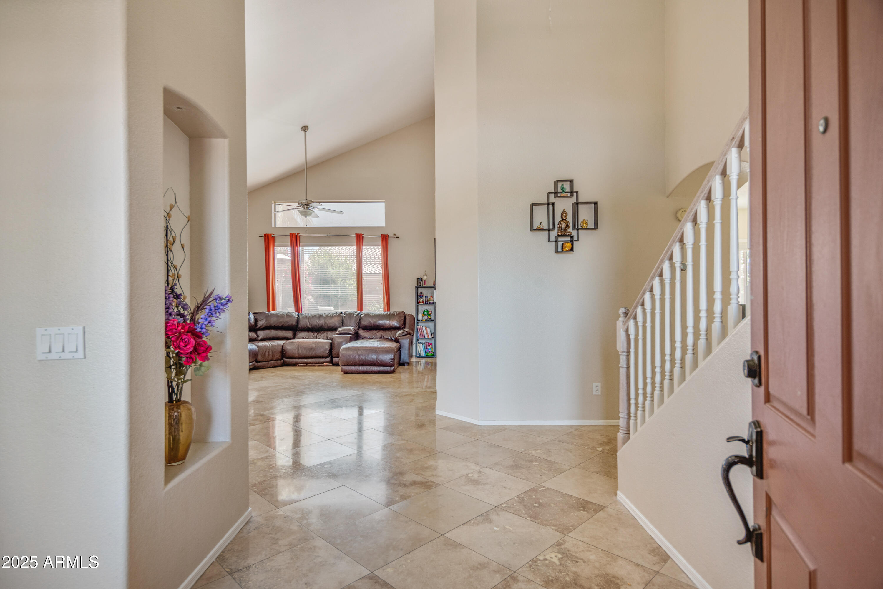 6911 W DEL RIO Street