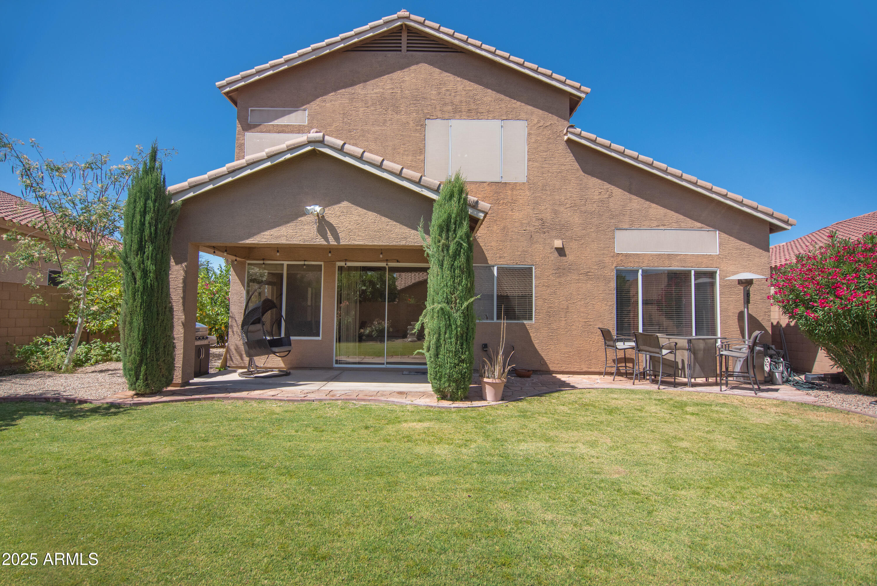 6911 W DEL RIO Street