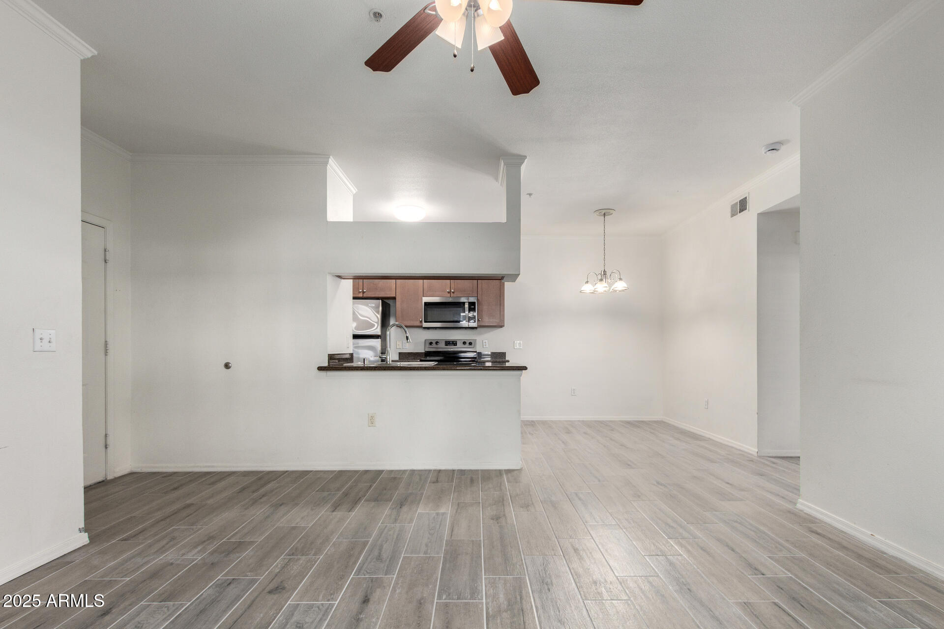 5345 E VAN BUREN Street, 130