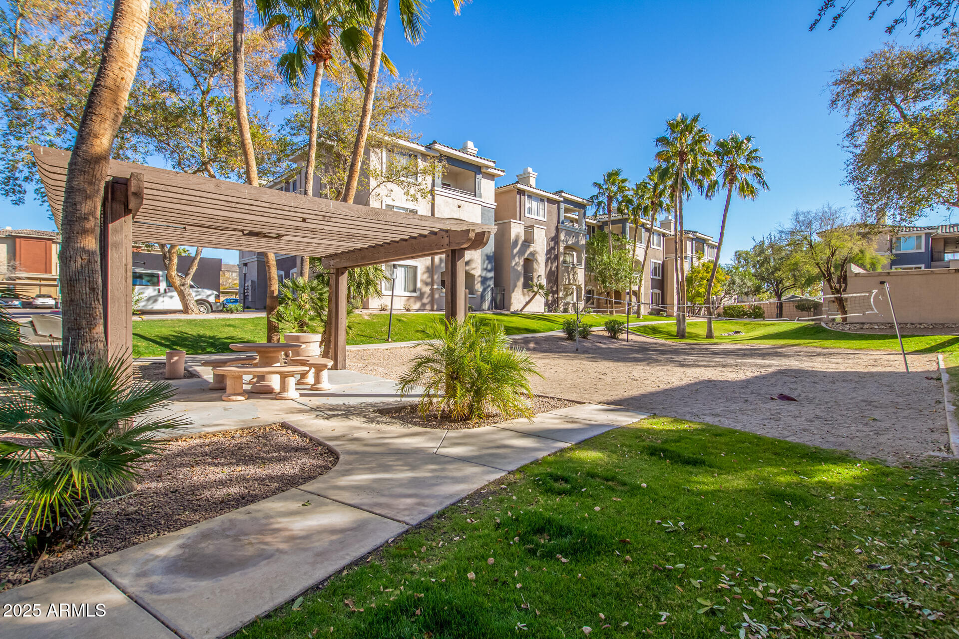5345 E VAN BUREN Street, 130