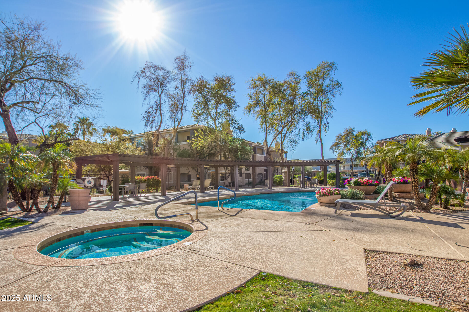 5345 E VAN BUREN Street, 130