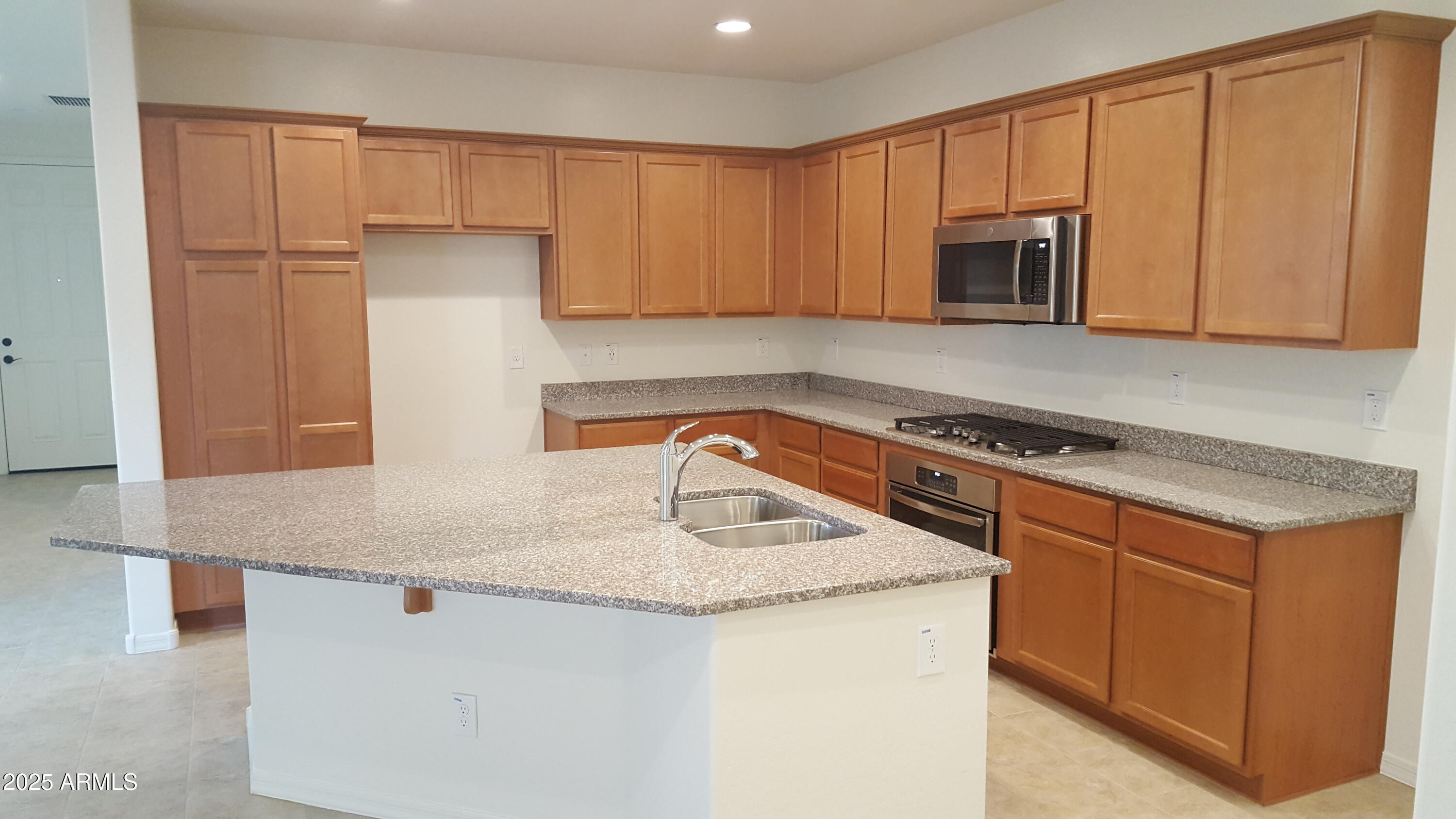 2258 S WALLRADE Lane