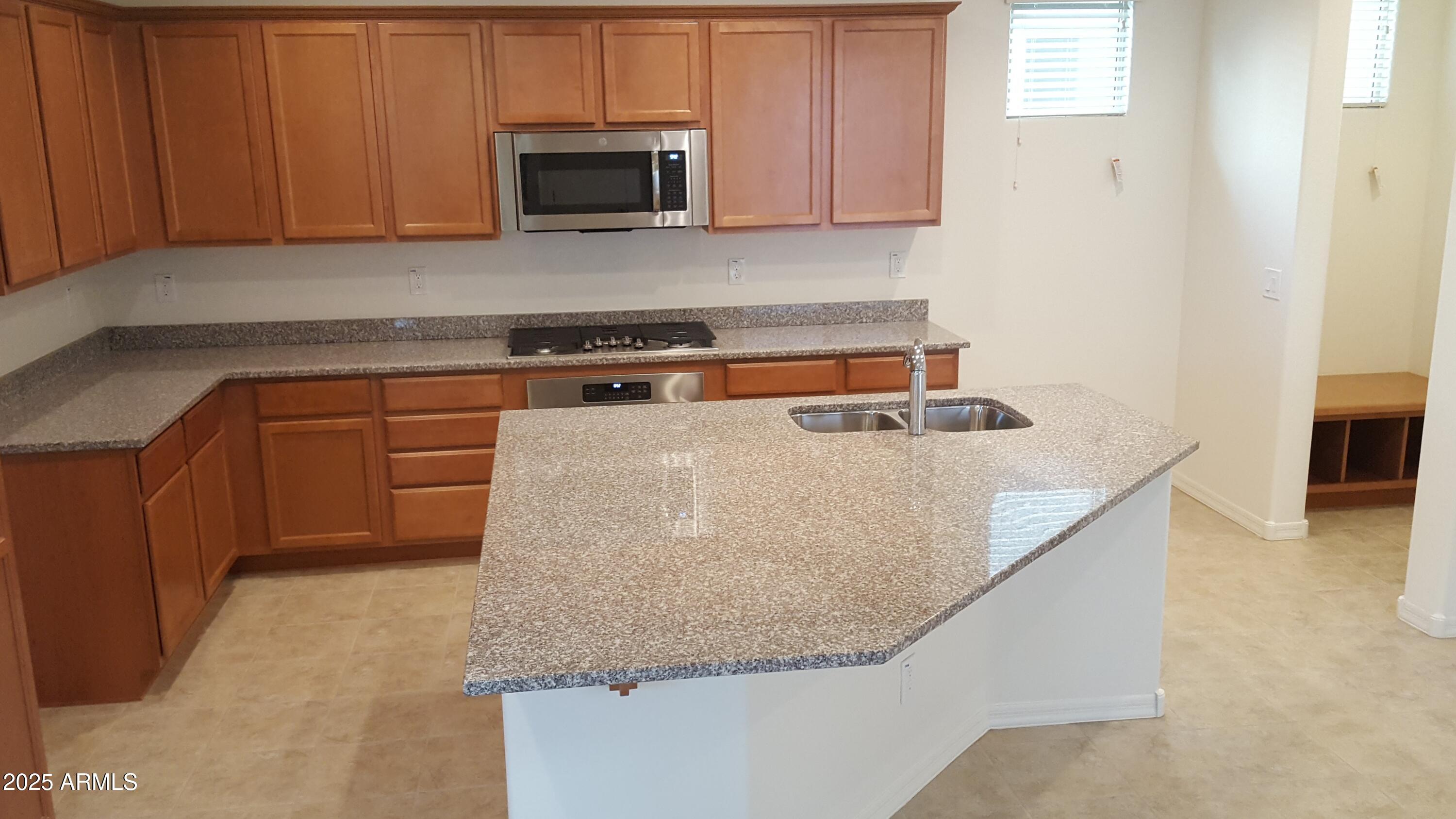 2258 S WALLRADE Lane