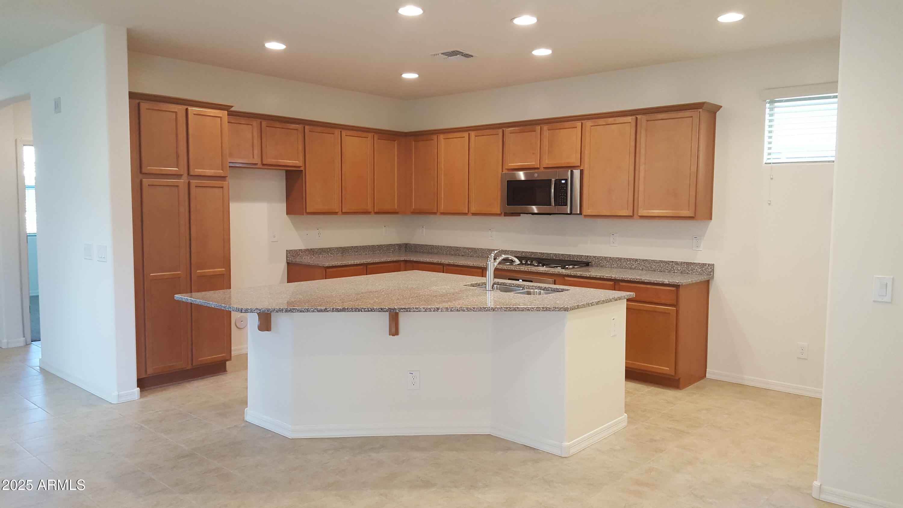 2258 S WALLRADE Lane