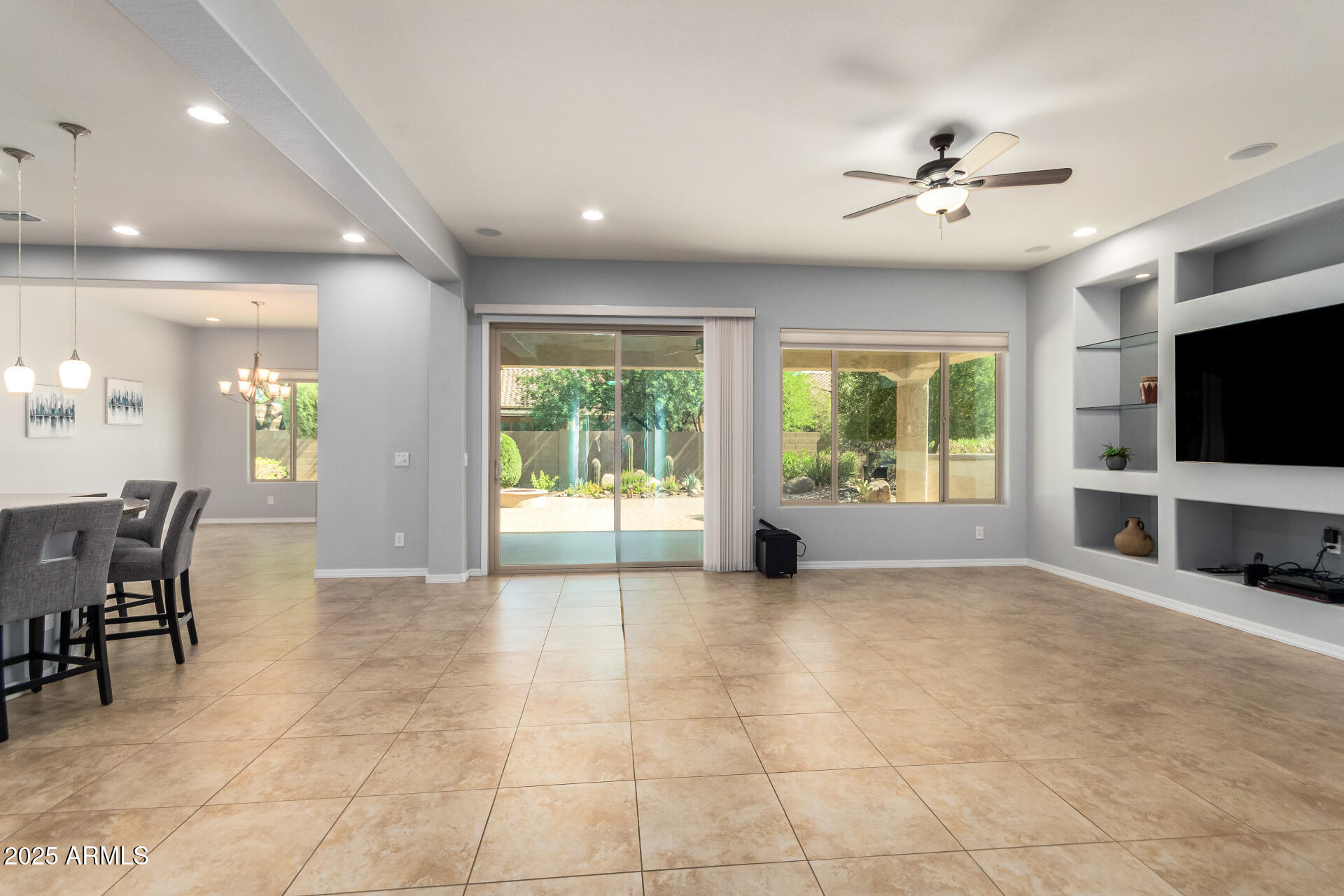 7218 W AUTUMN VISTA Way