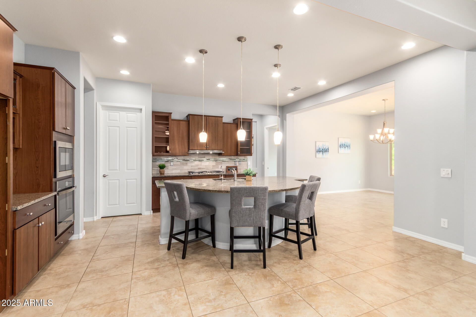 7218 W AUTUMN VISTA Way