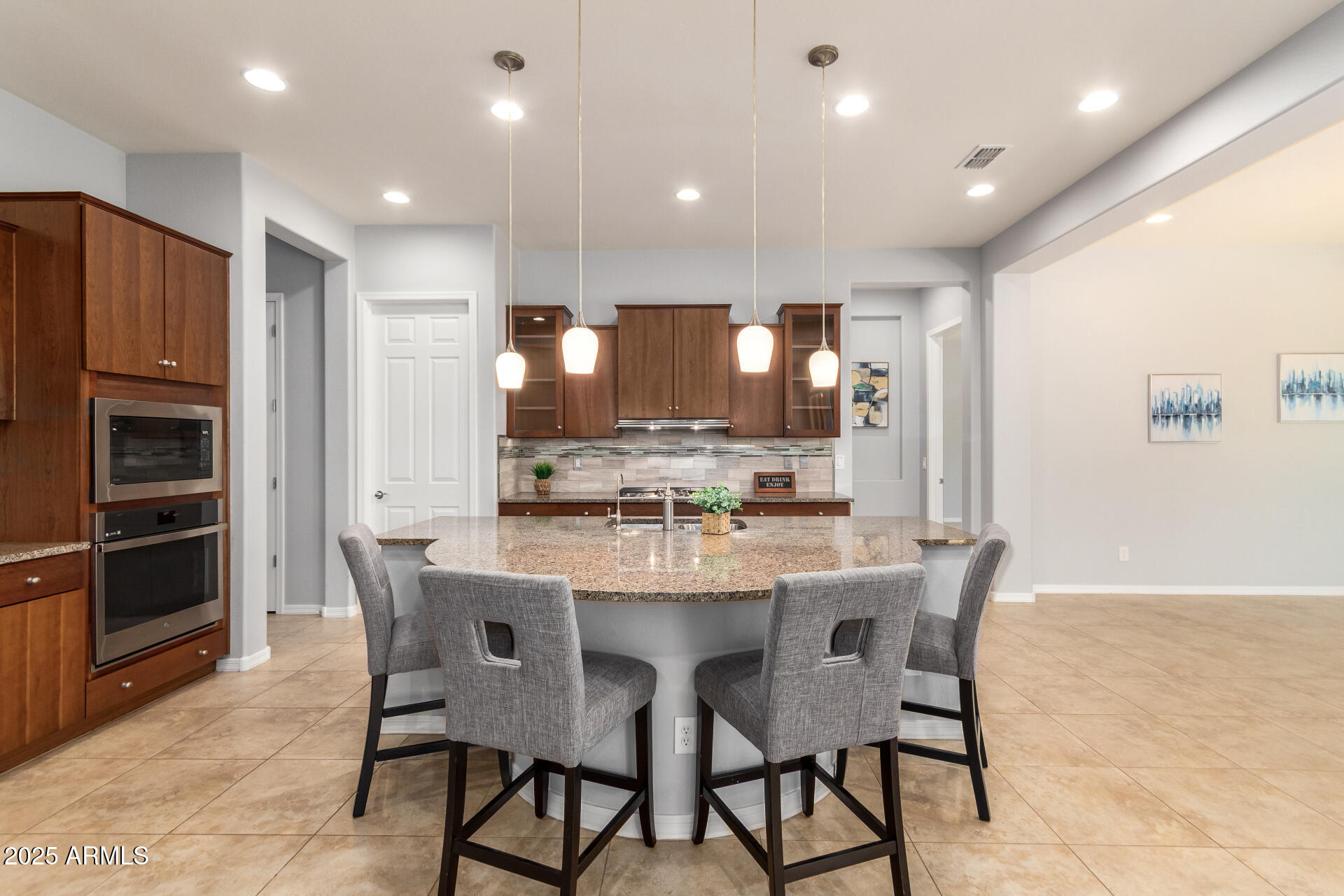 7218 W AUTUMN VISTA Way