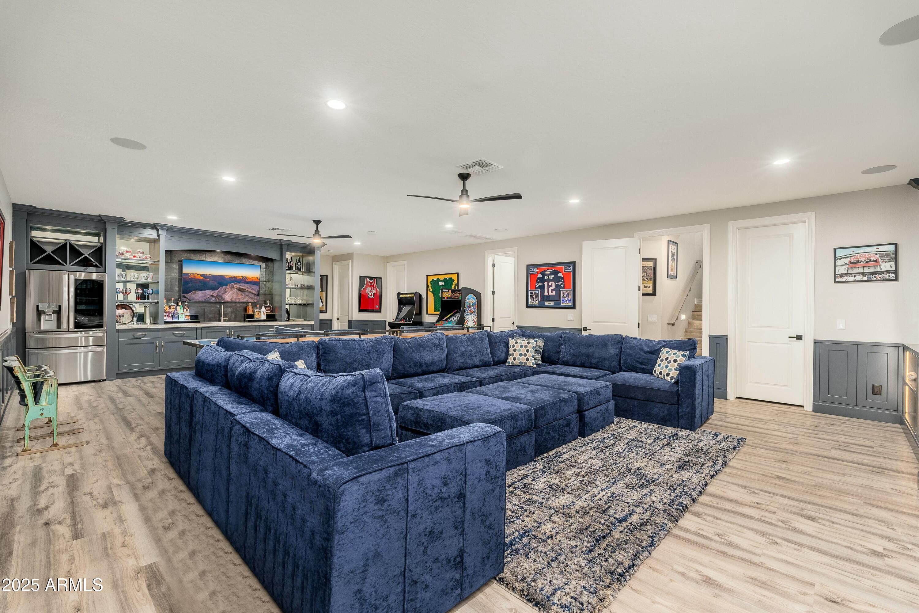2656 E ORIOLE Drive