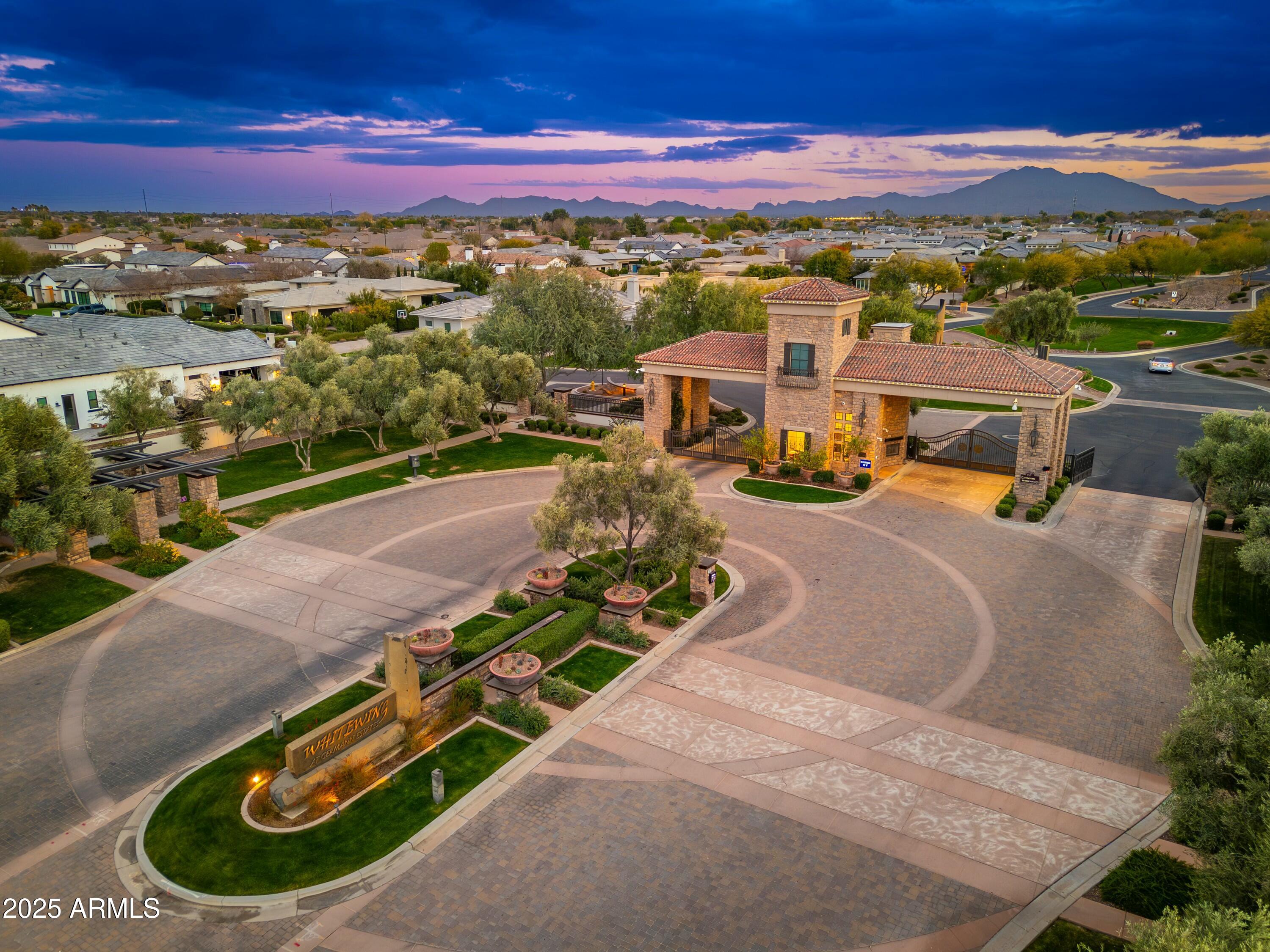 2656 E ORIOLE Drive