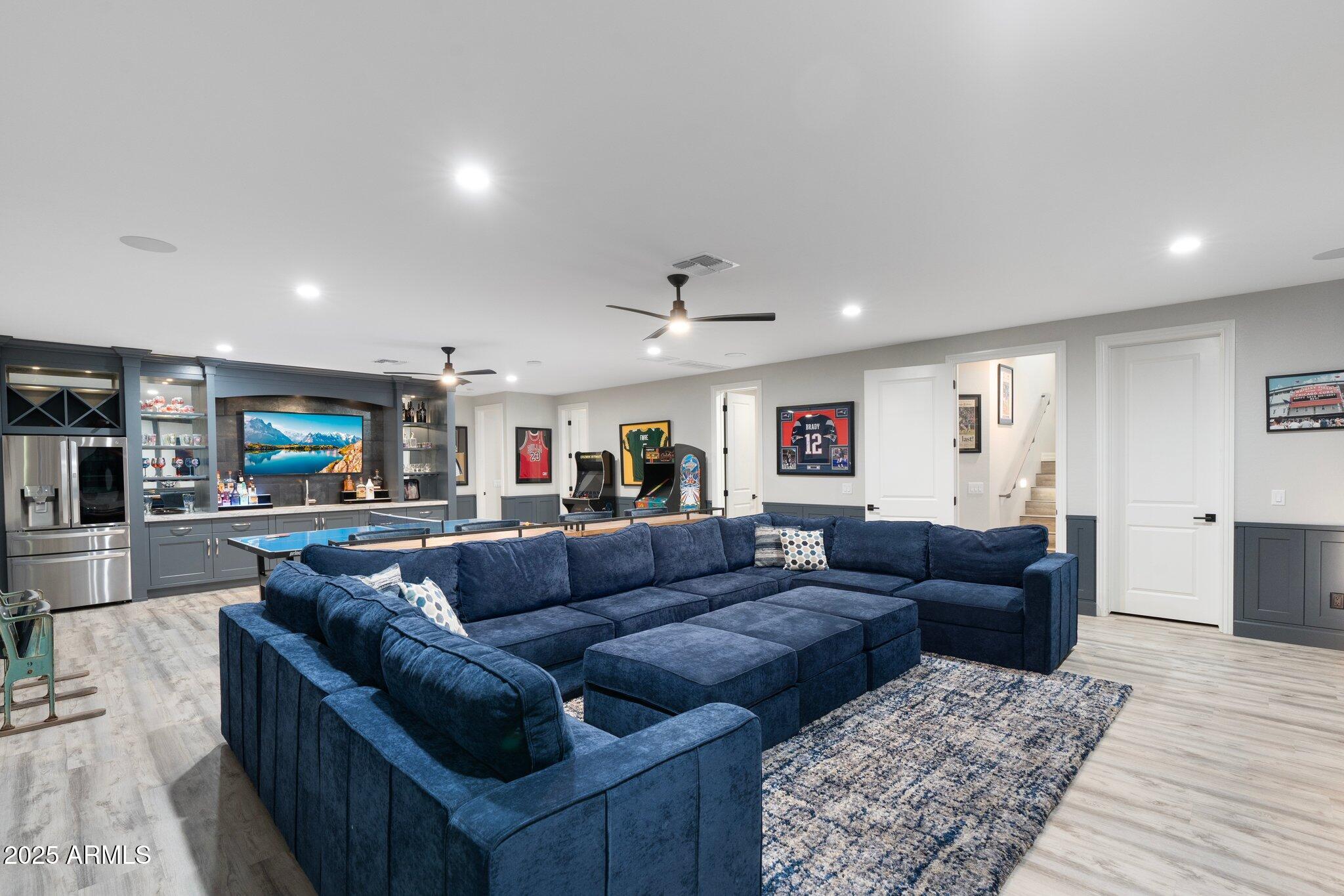 2656 E ORIOLE Drive
