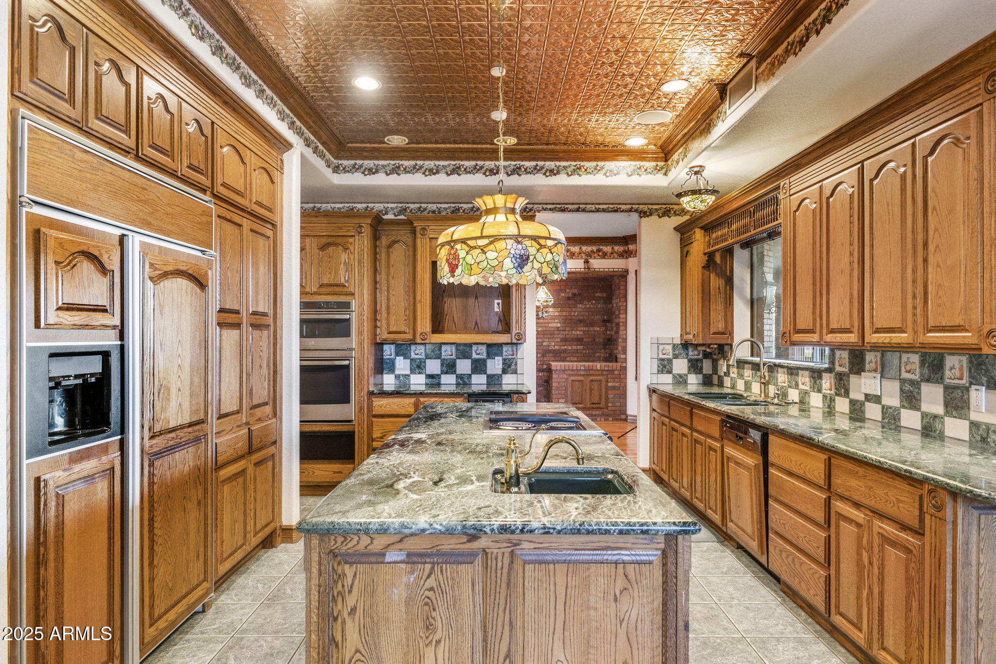 2025 S VAL VISTA Drive