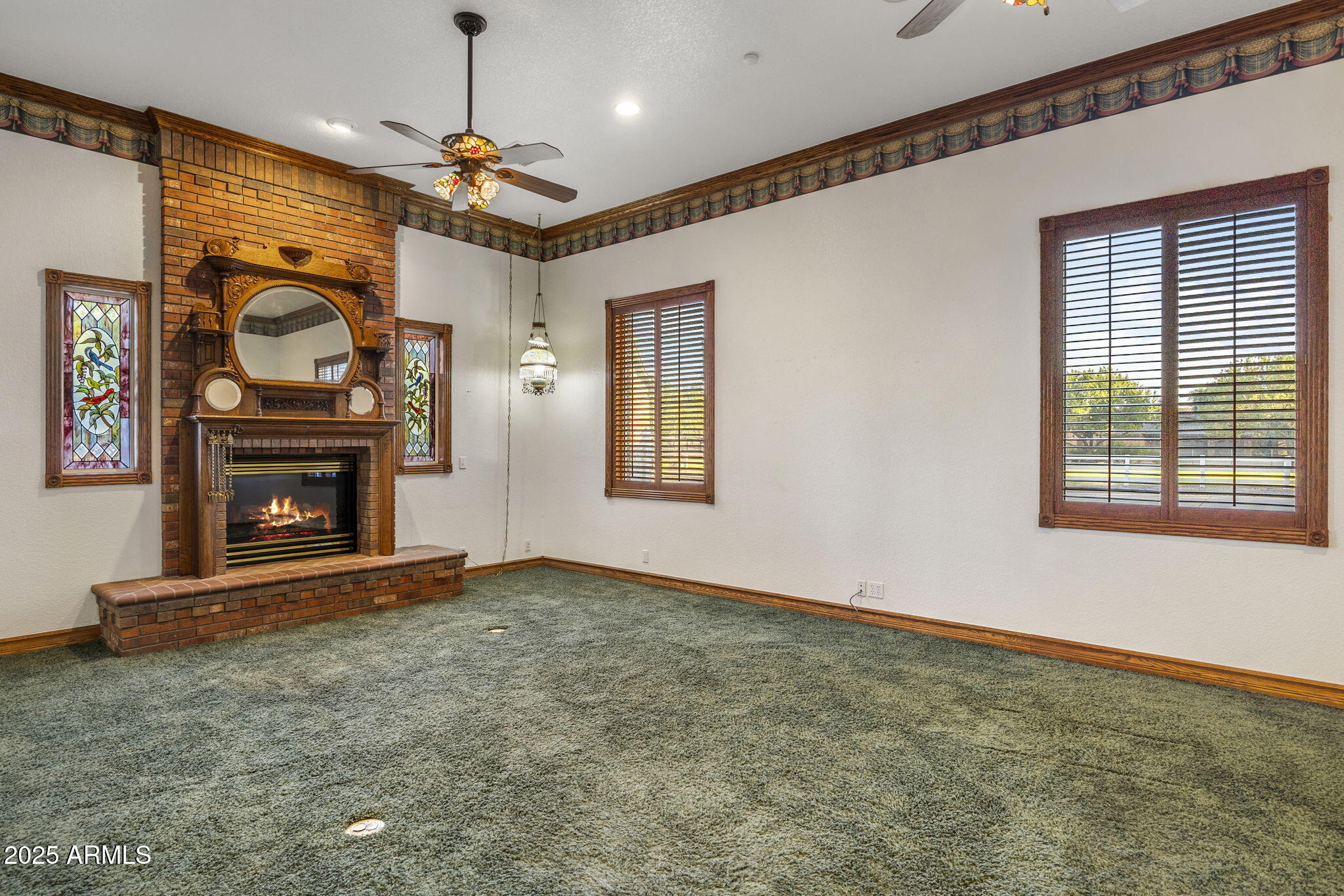 2025 S VAL VISTA Drive