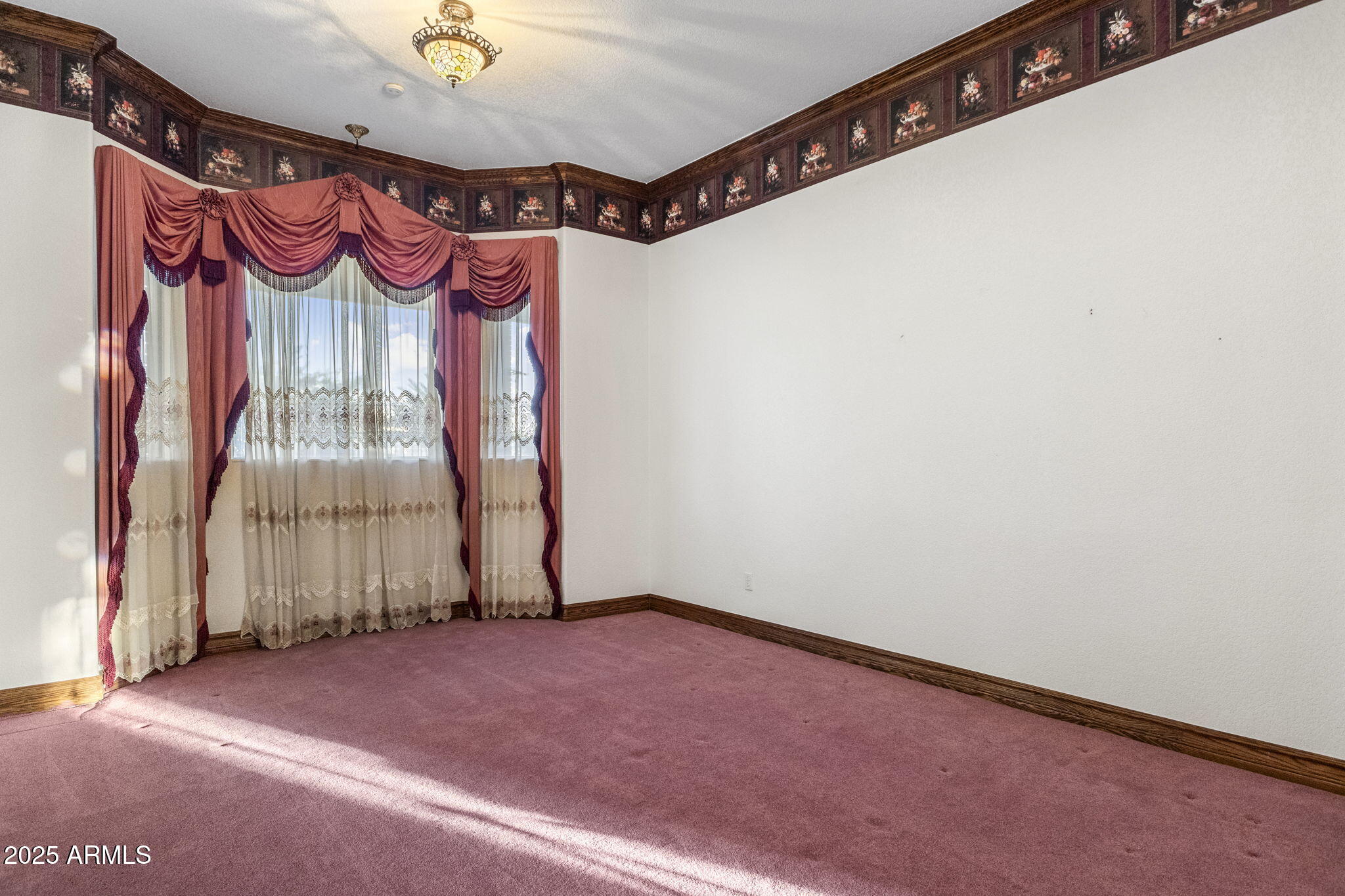 2025 S VAL VISTA Drive