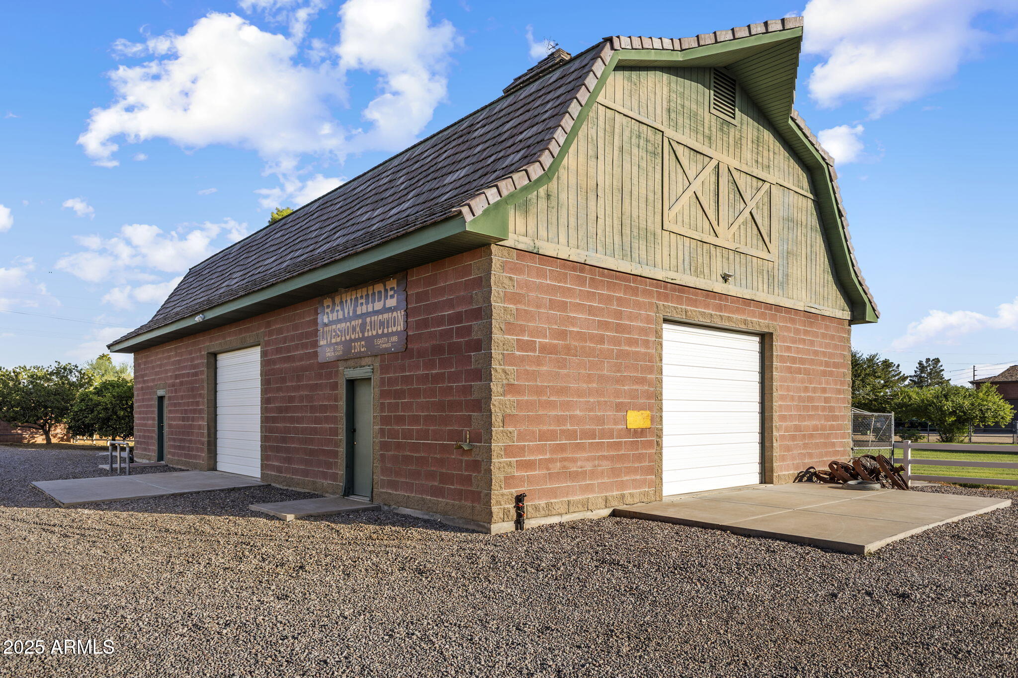 2025 S VAL VISTA Drive