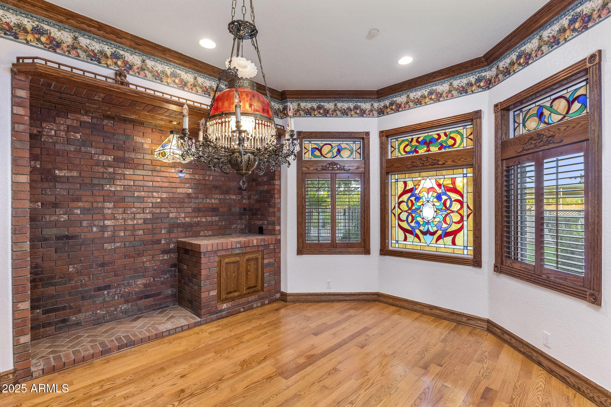 2025 S VAL VISTA Drive