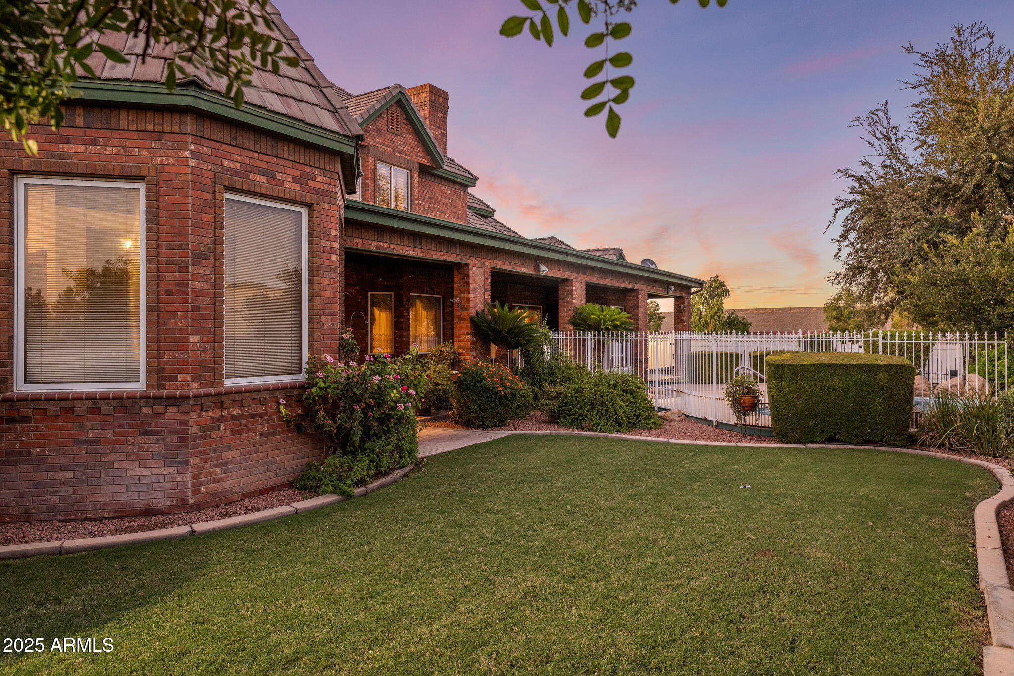 2025 S VAL VISTA Drive