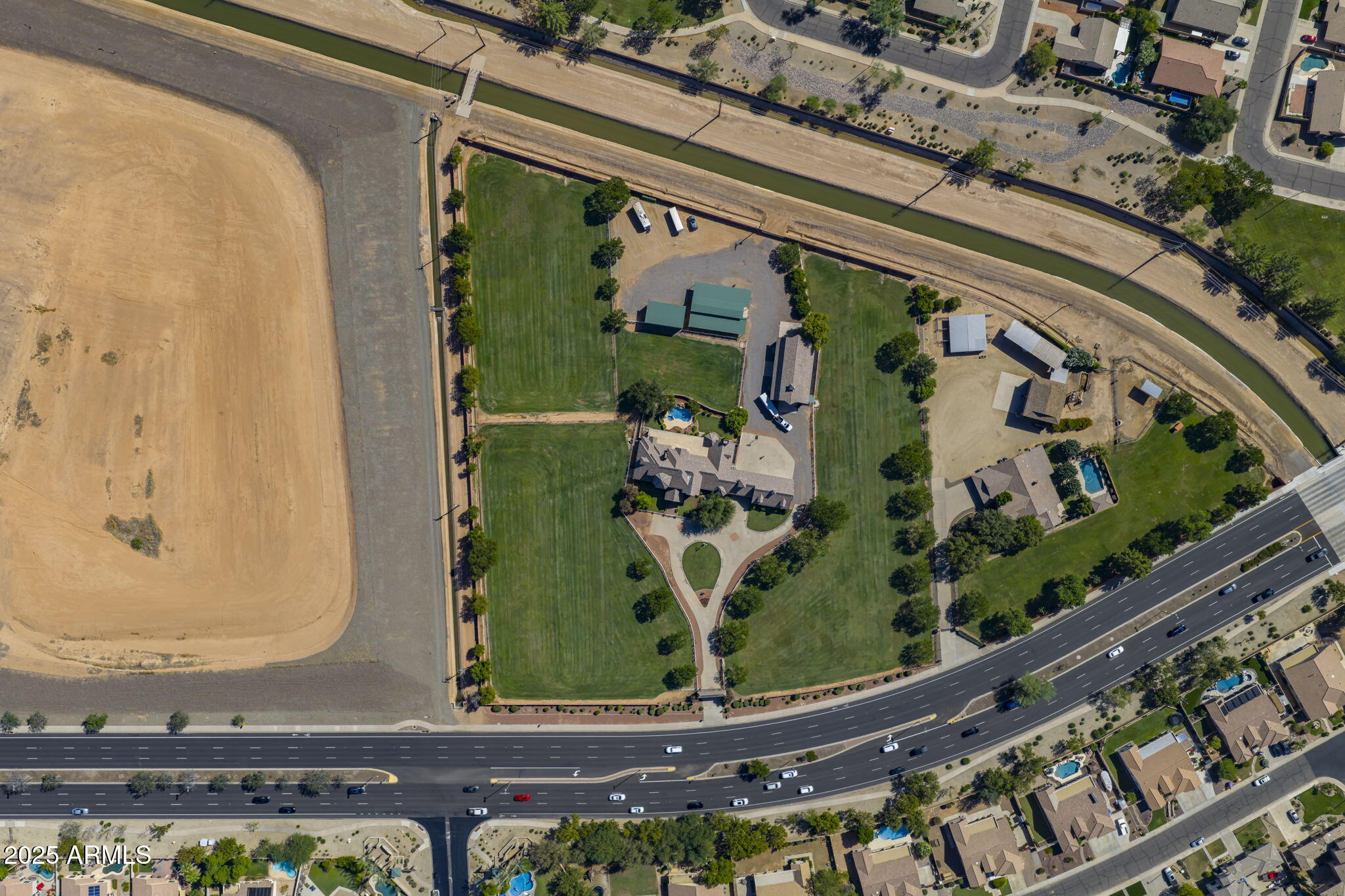 2025 S VAL VISTA Drive