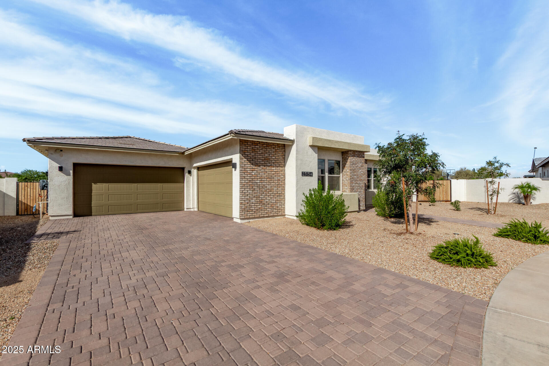 23154 E VIA DE OLIVOS