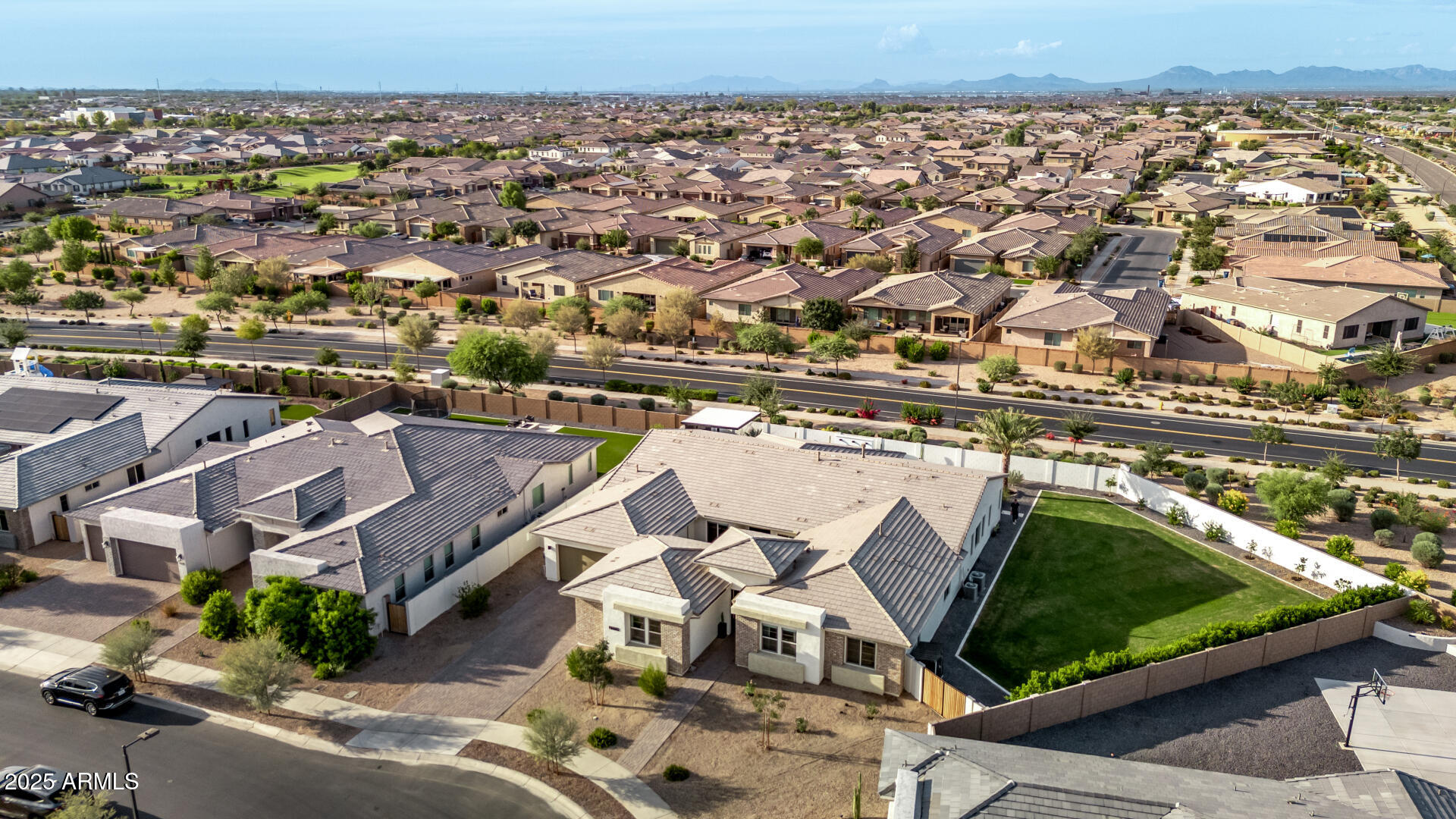 23154 E VIA DE OLIVOS