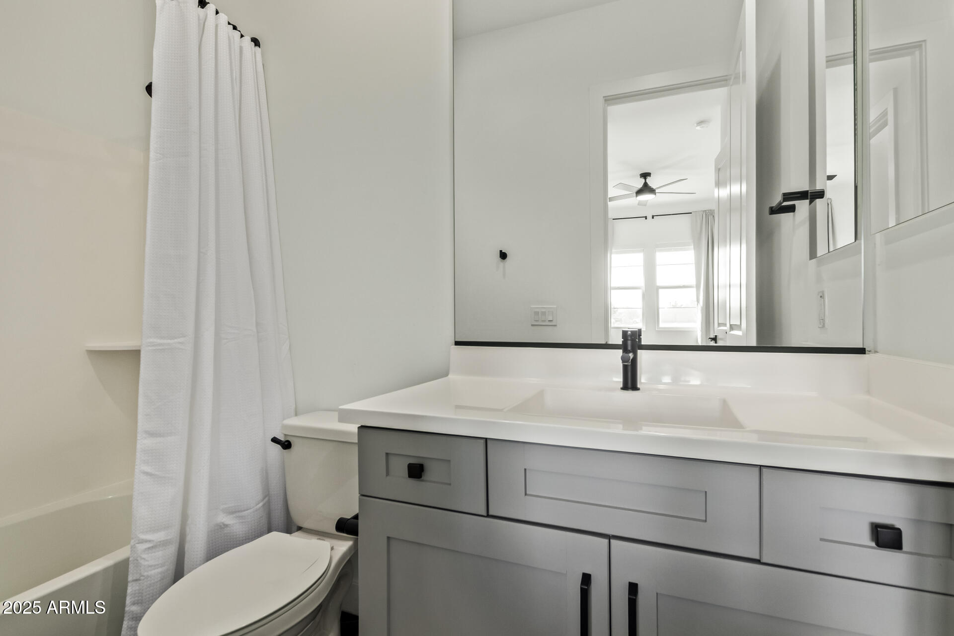 23154 E VIA DE OLIVOS