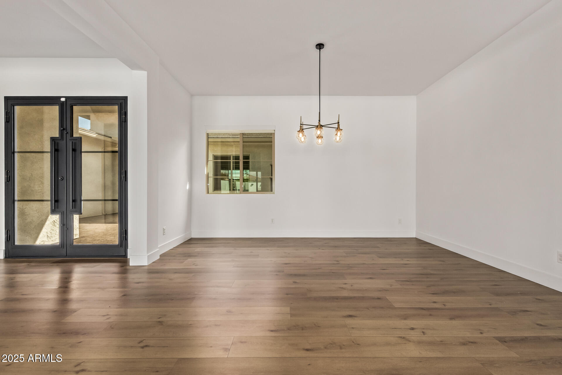 23154 E VIA DE OLIVOS