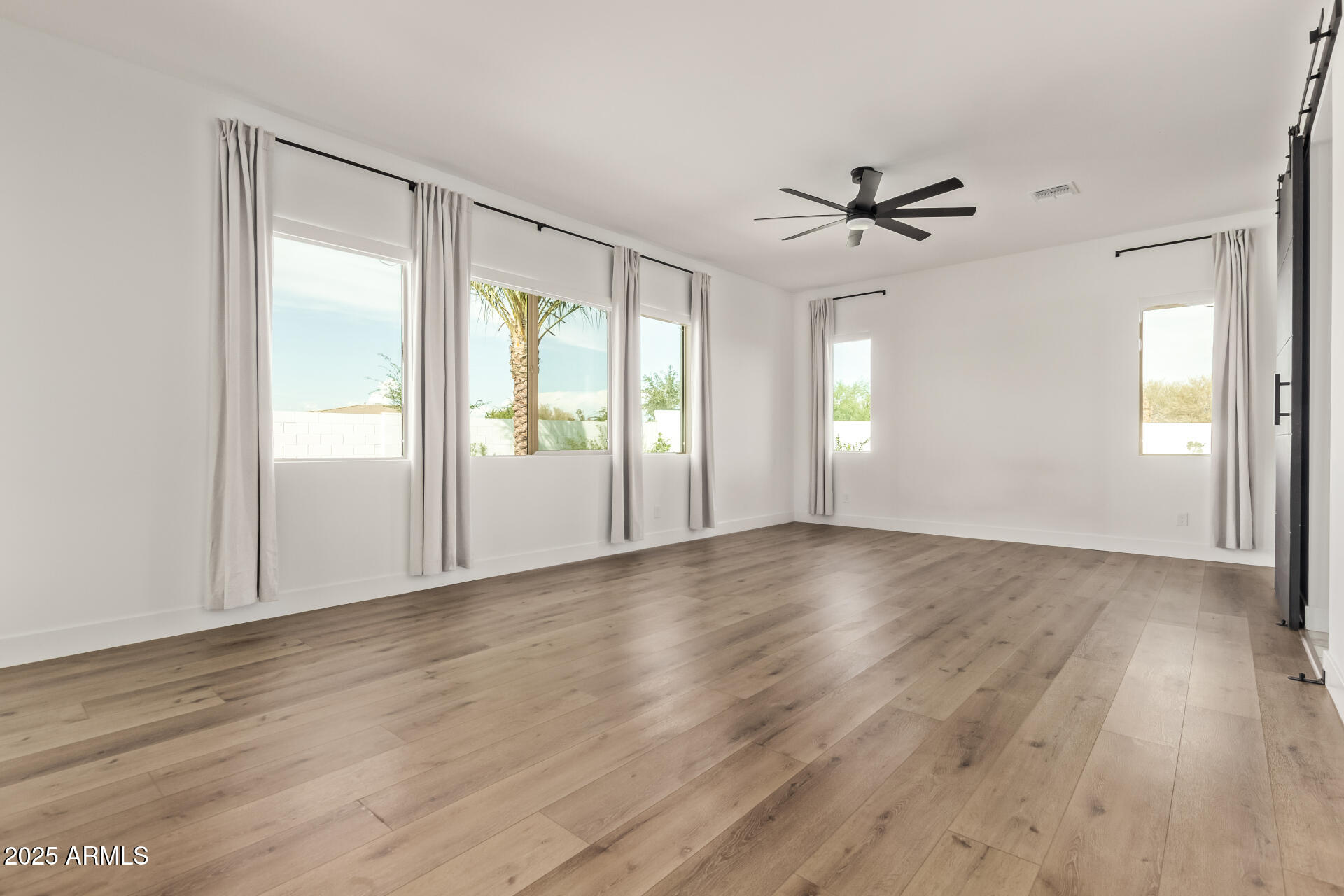 23154 E VIA DE OLIVOS