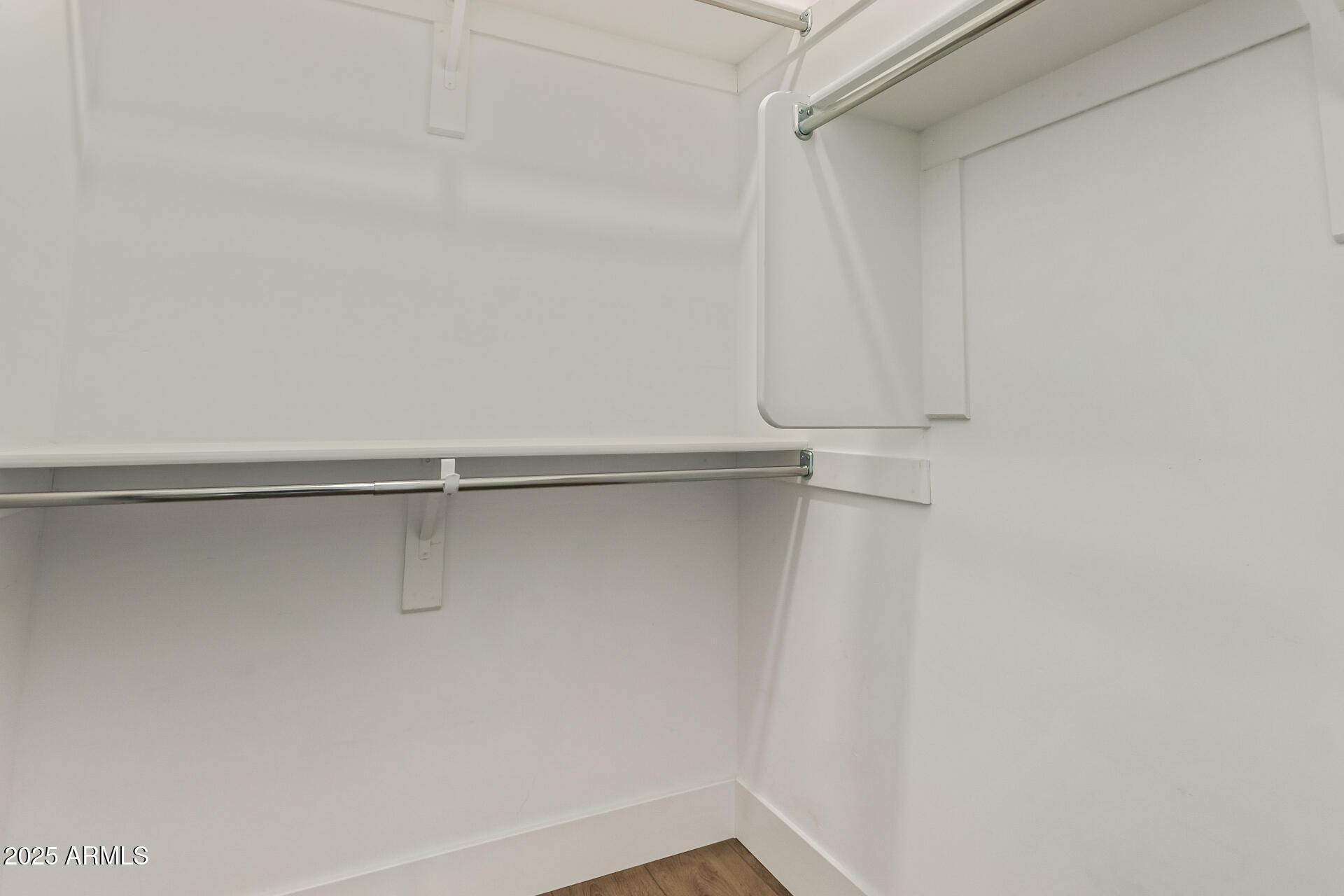 23154 E VIA DE OLIVOS