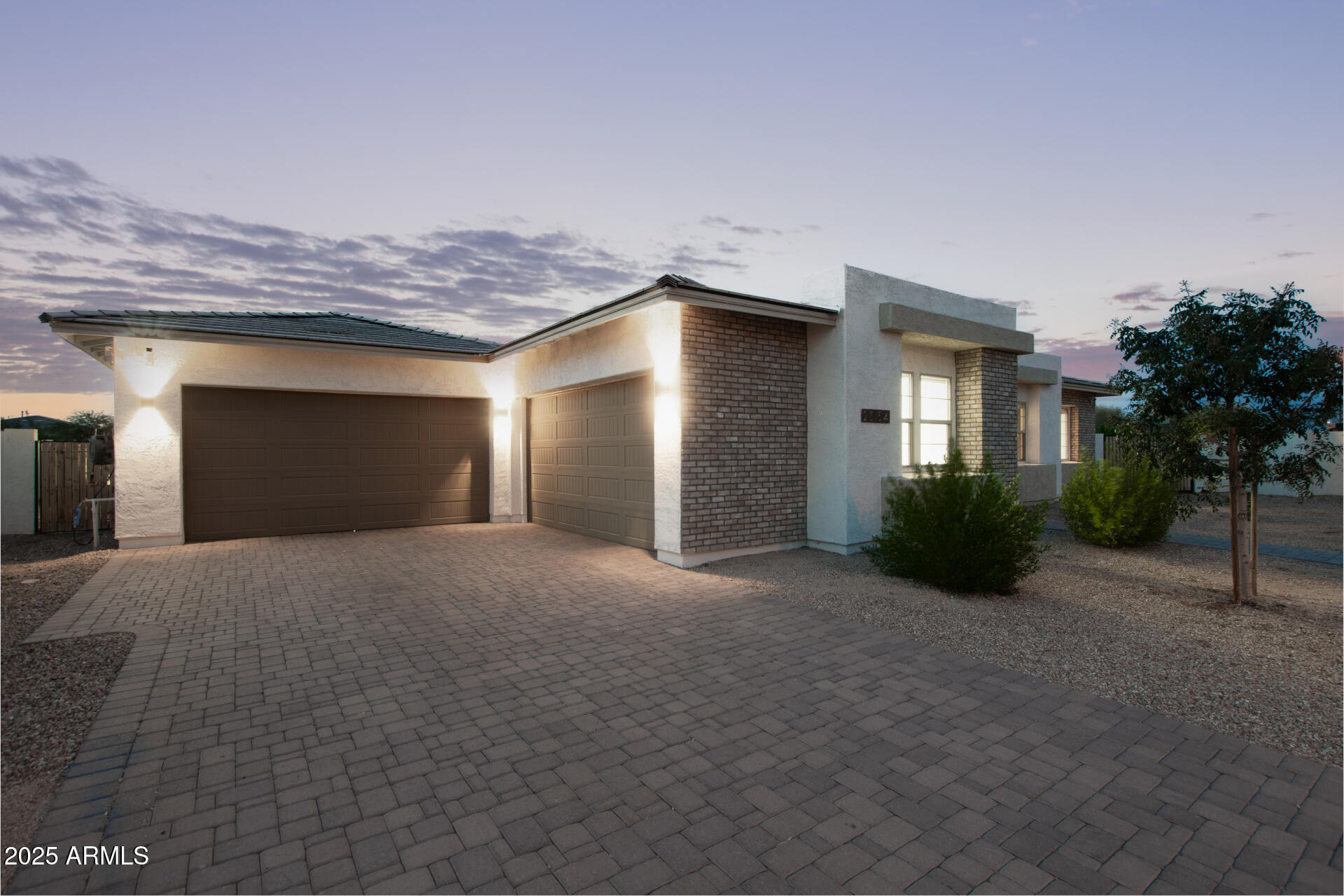 23154 E VIA DE OLIVOS