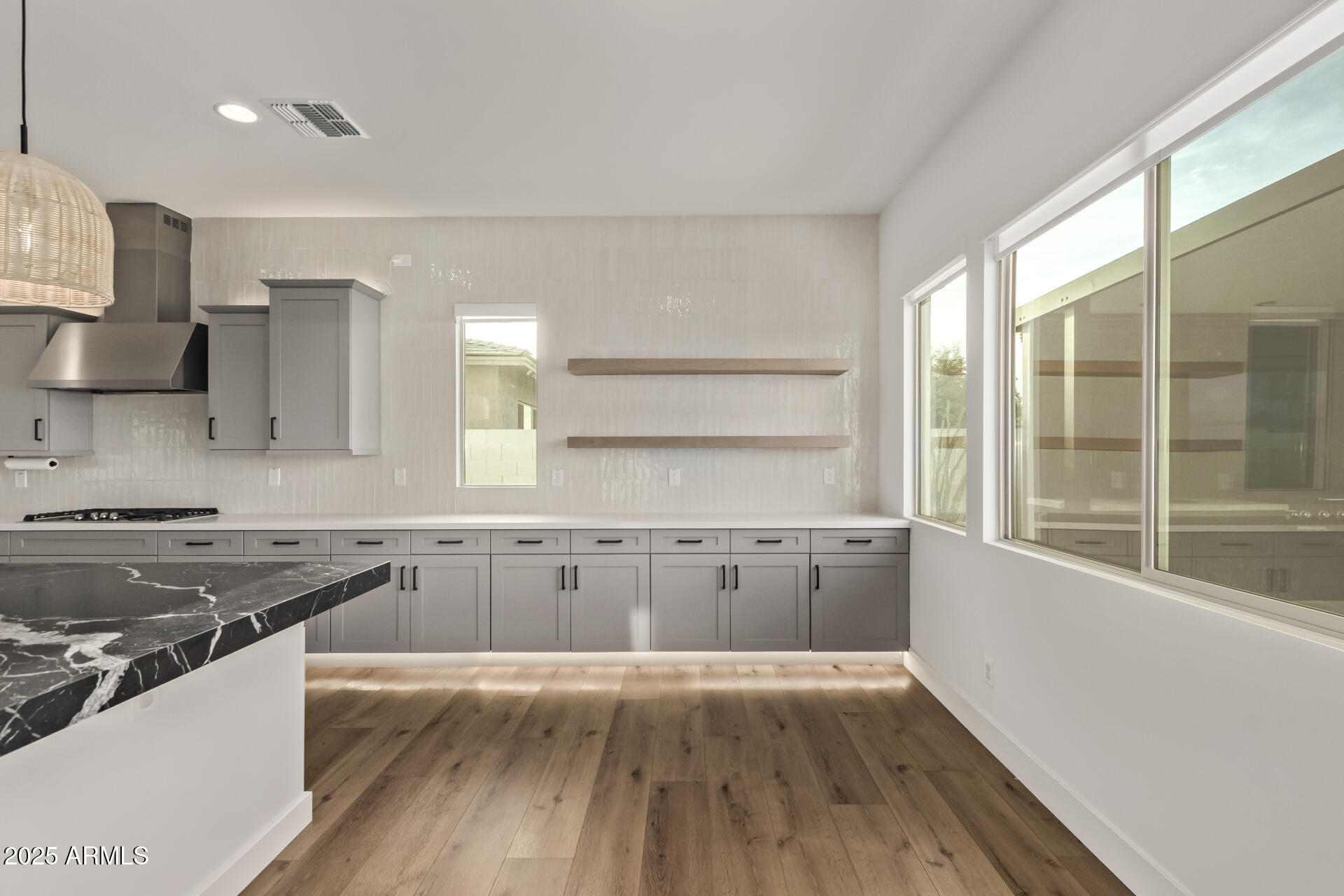 23154 E VIA DE OLIVOS