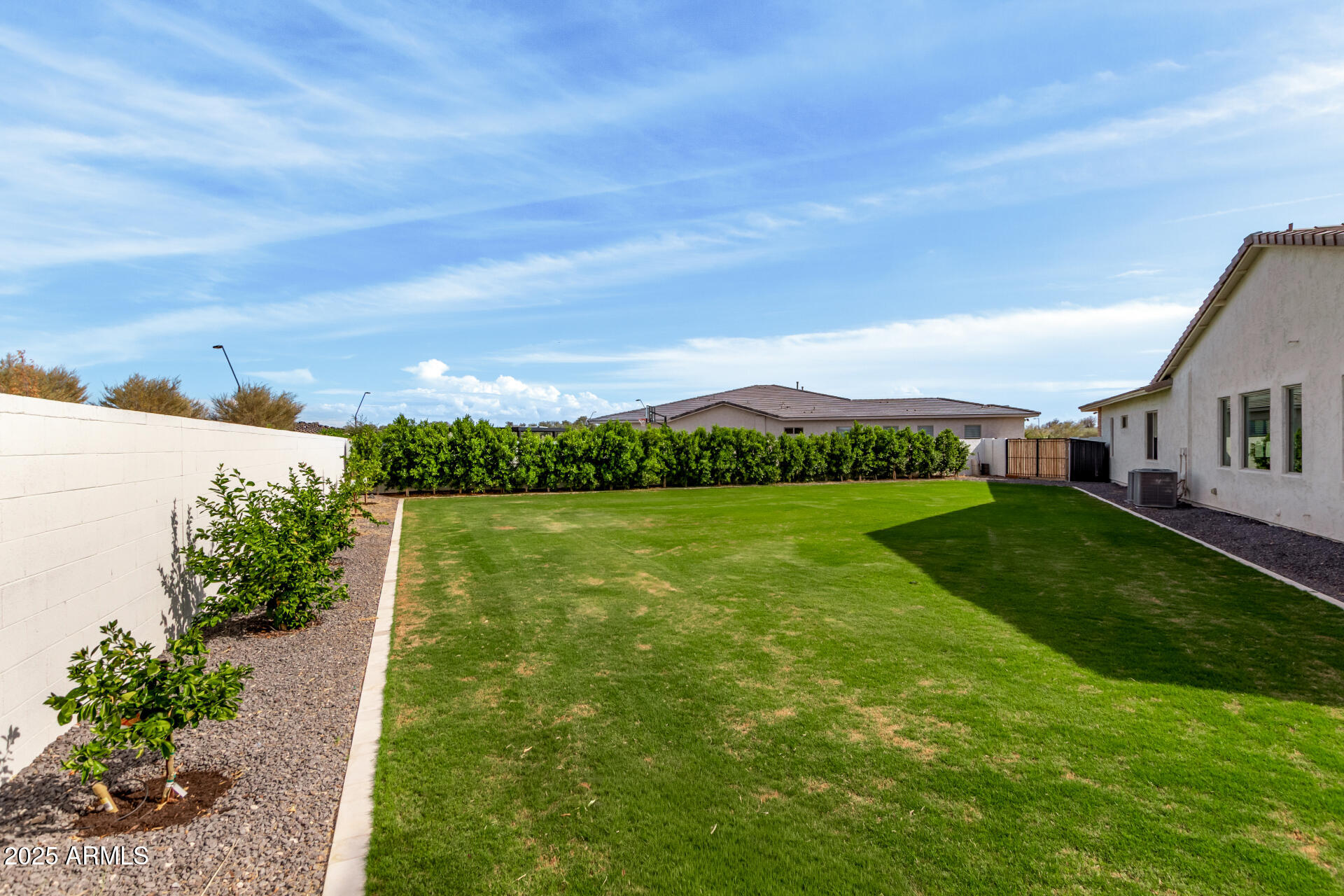 23154 E VIA DE OLIVOS