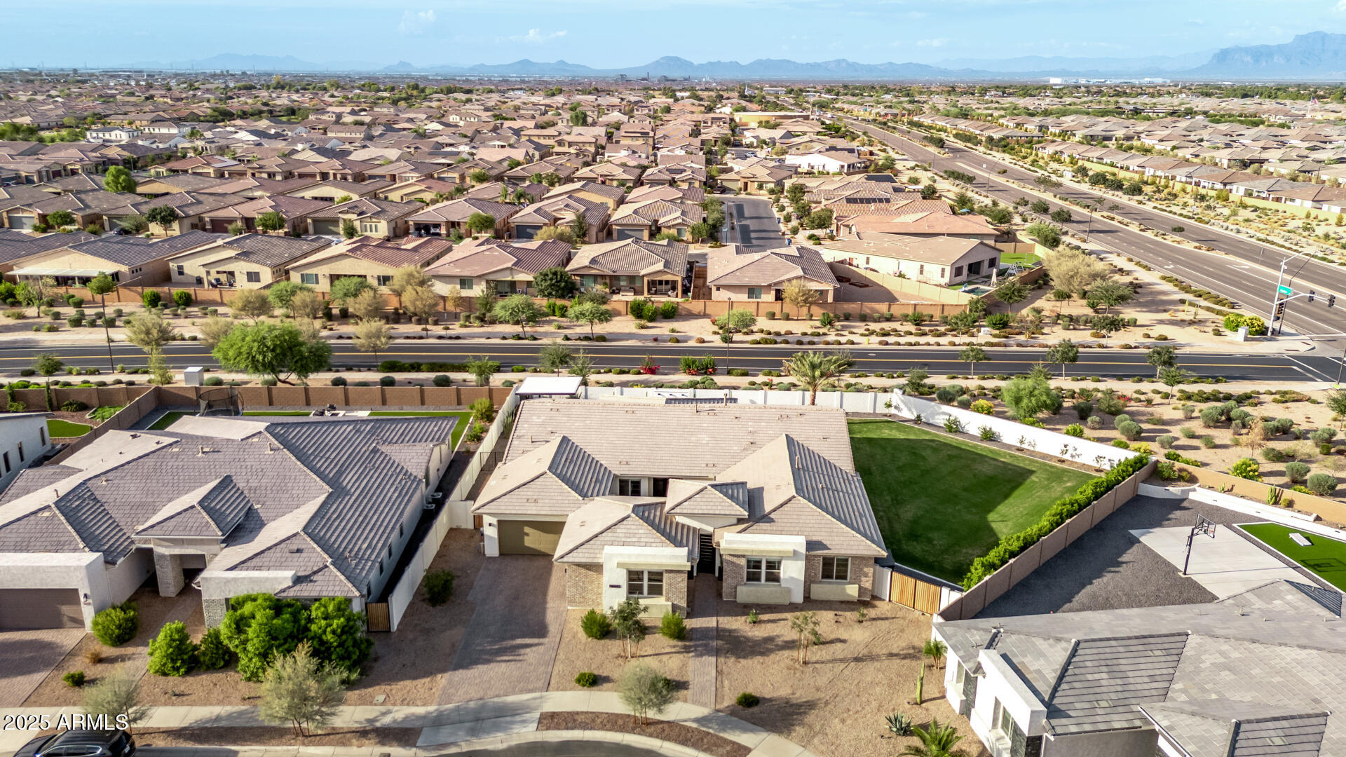 23154 E VIA DE OLIVOS