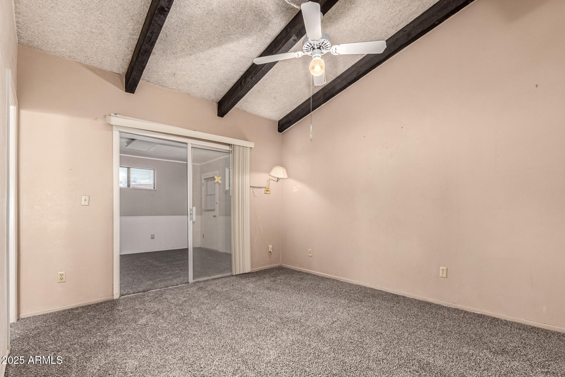 2319 W WETHERSFIELD Road