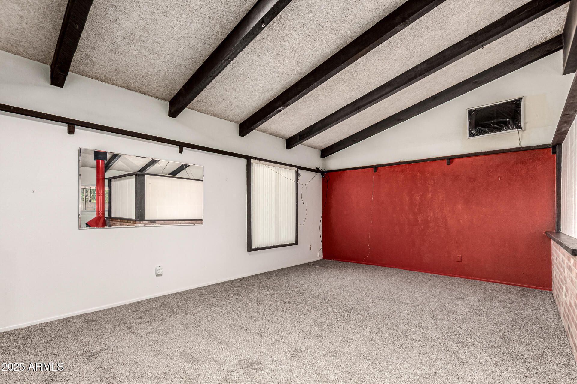 2319 W WETHERSFIELD Road