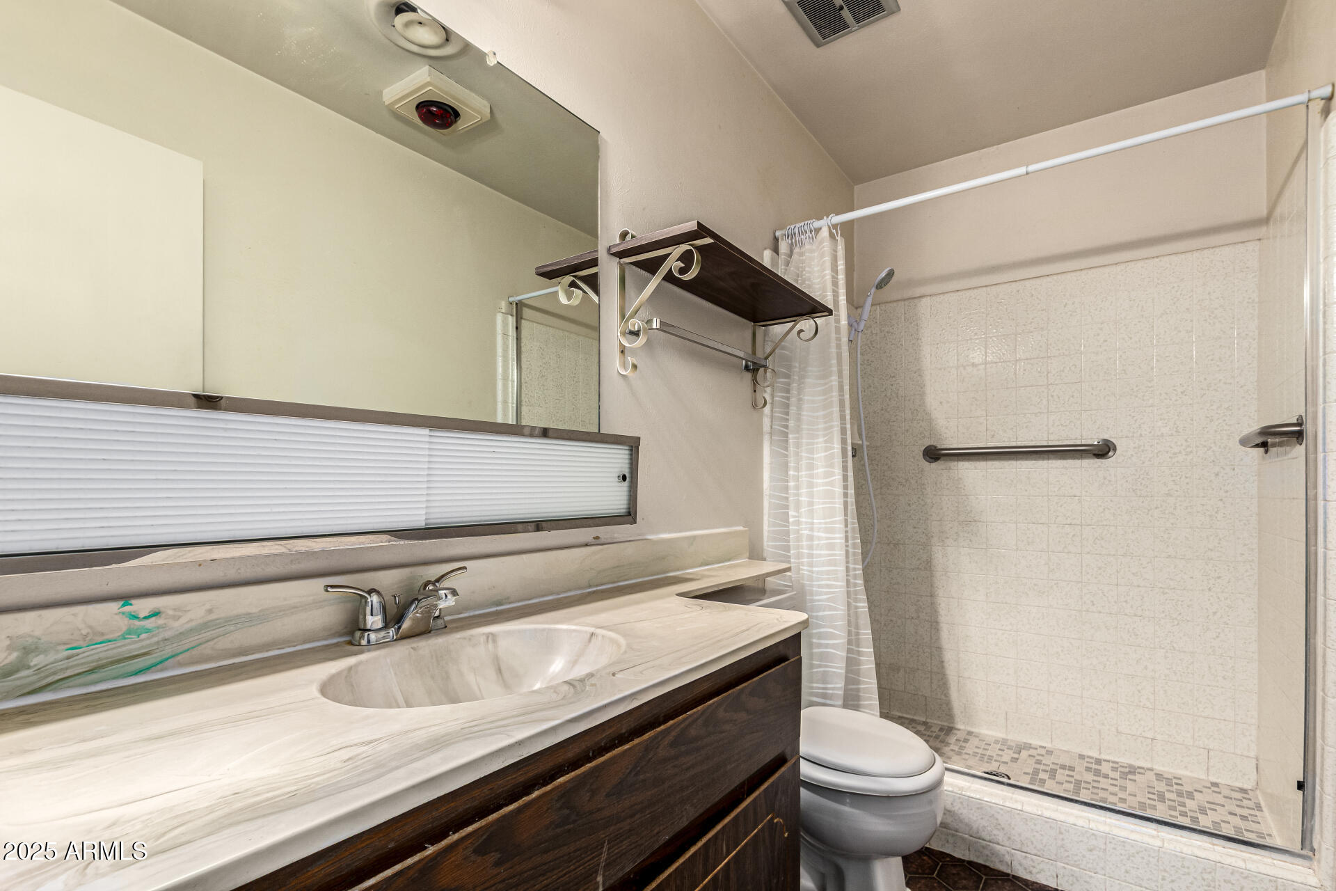 2319 W WETHERSFIELD Road