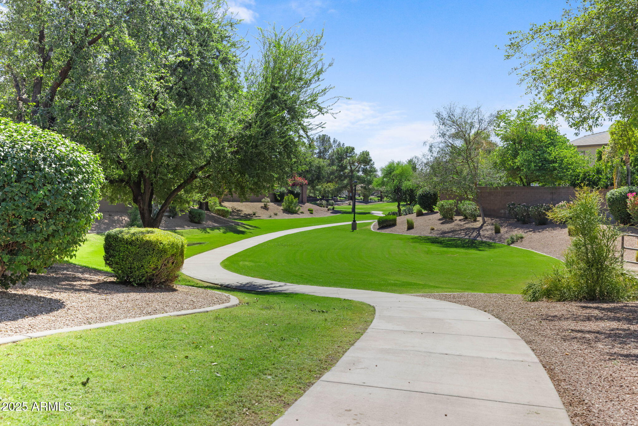 251 W Flamingo Drive