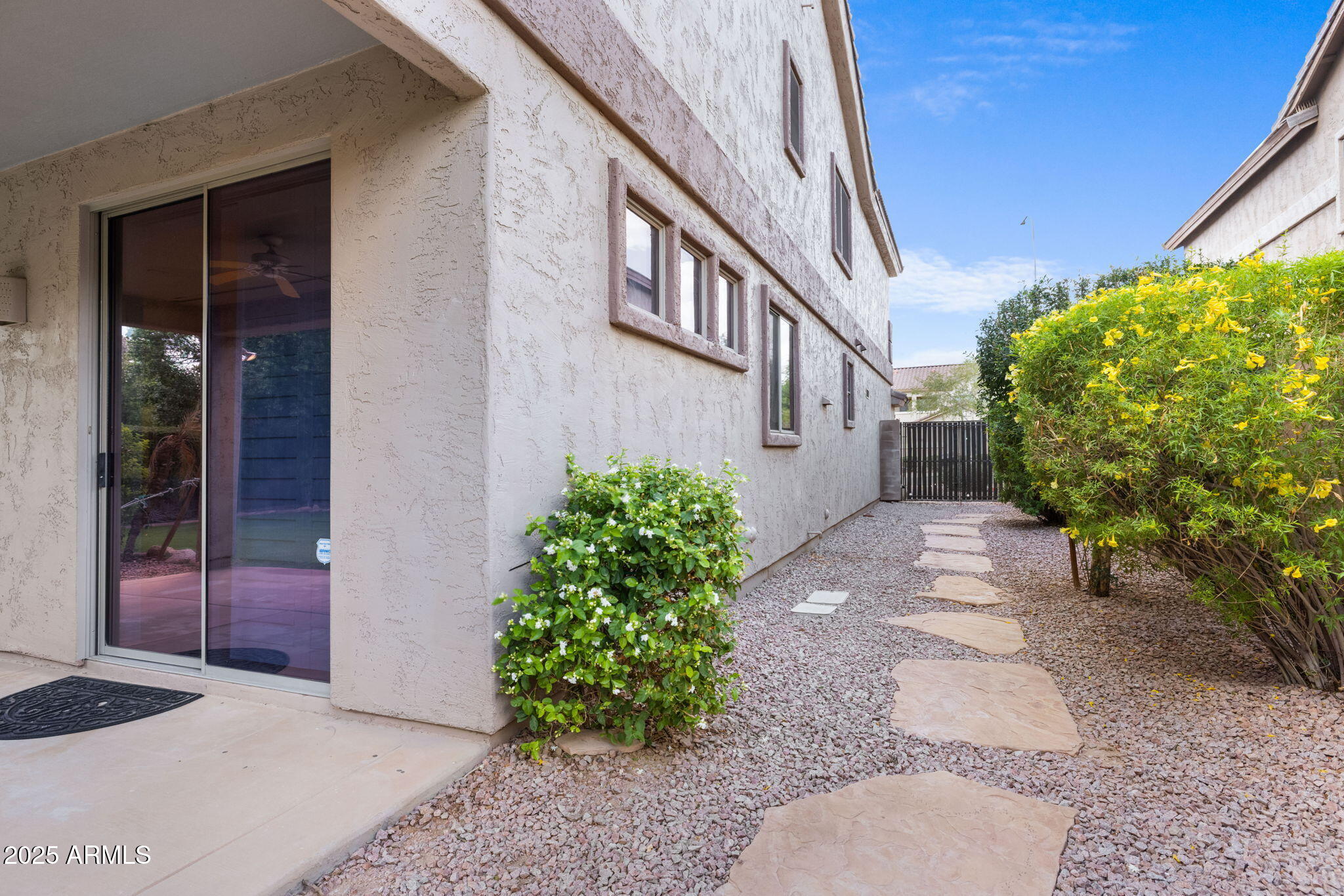 251 W Flamingo Drive