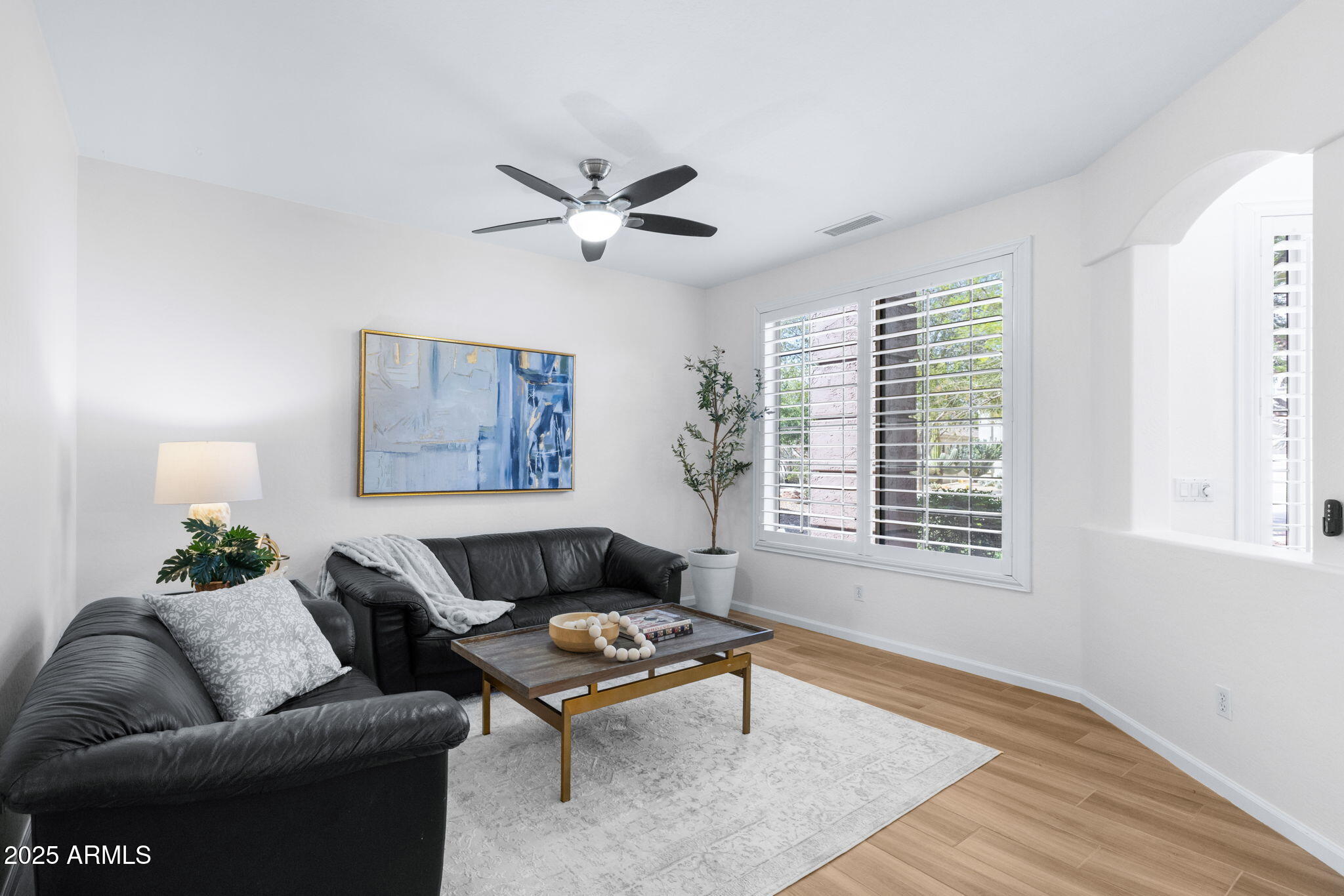 251 W Flamingo Drive