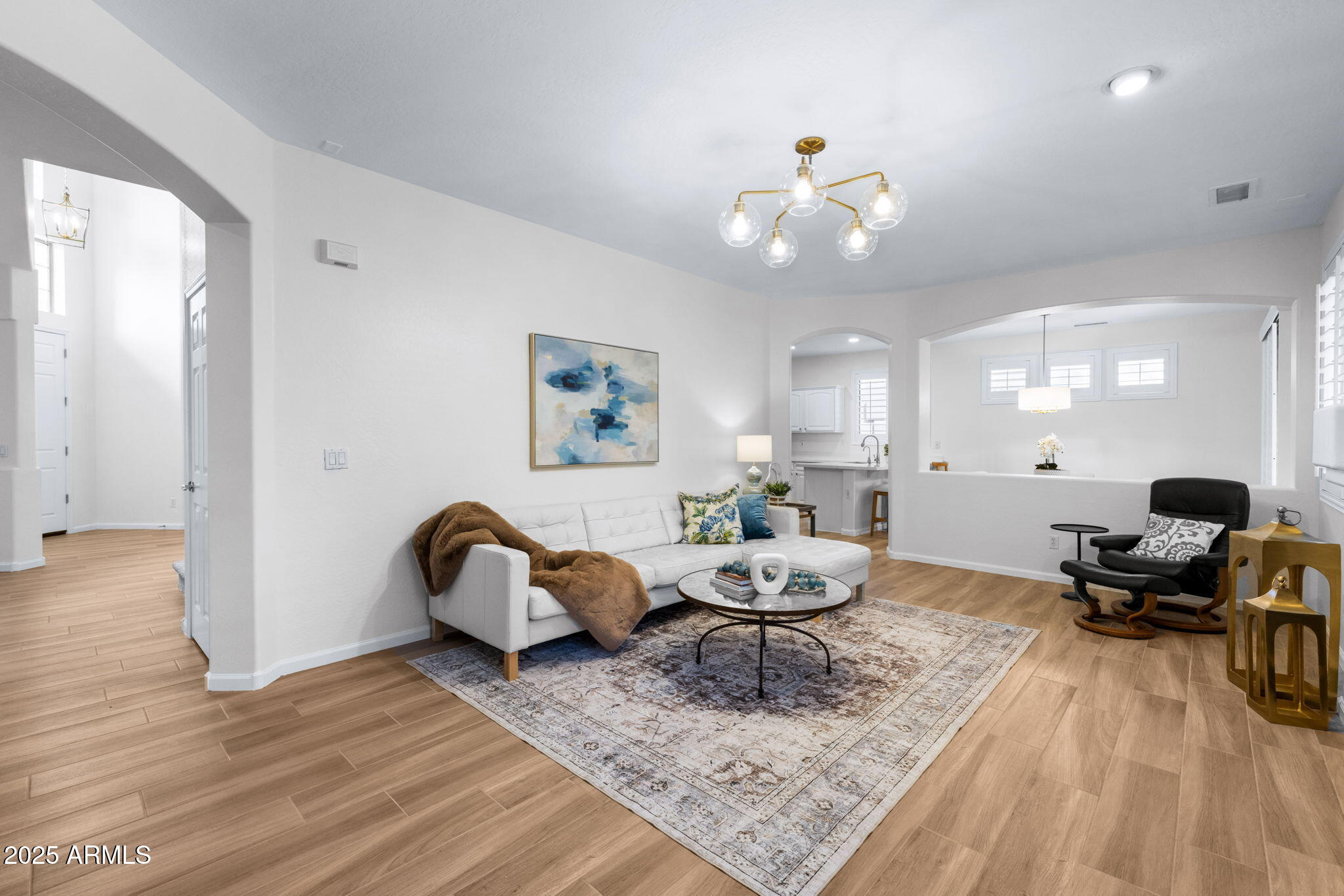 251 W Flamingo Drive