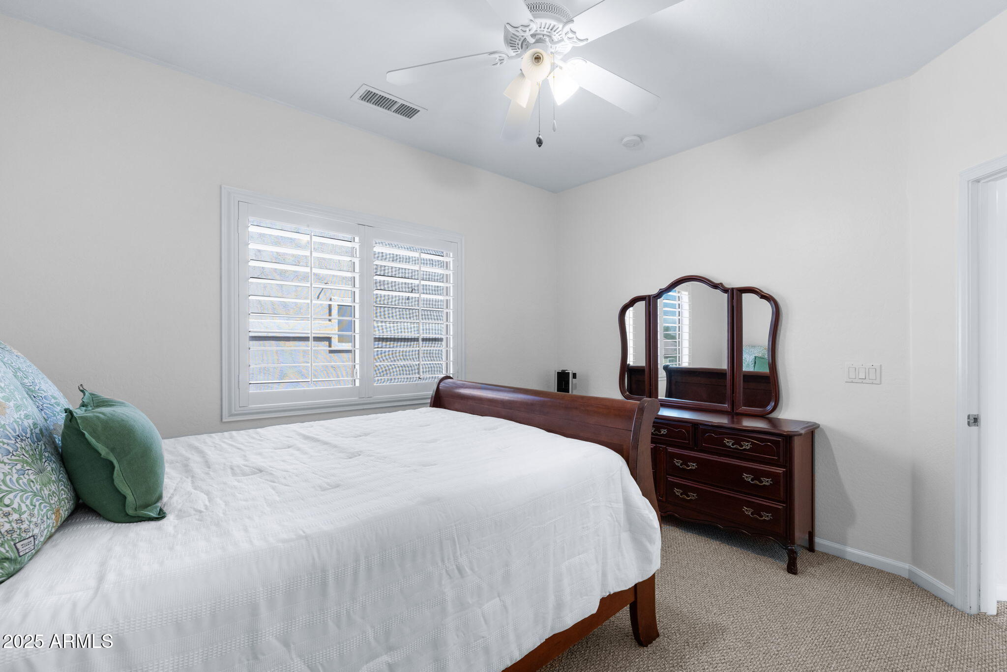 251 W Flamingo Drive