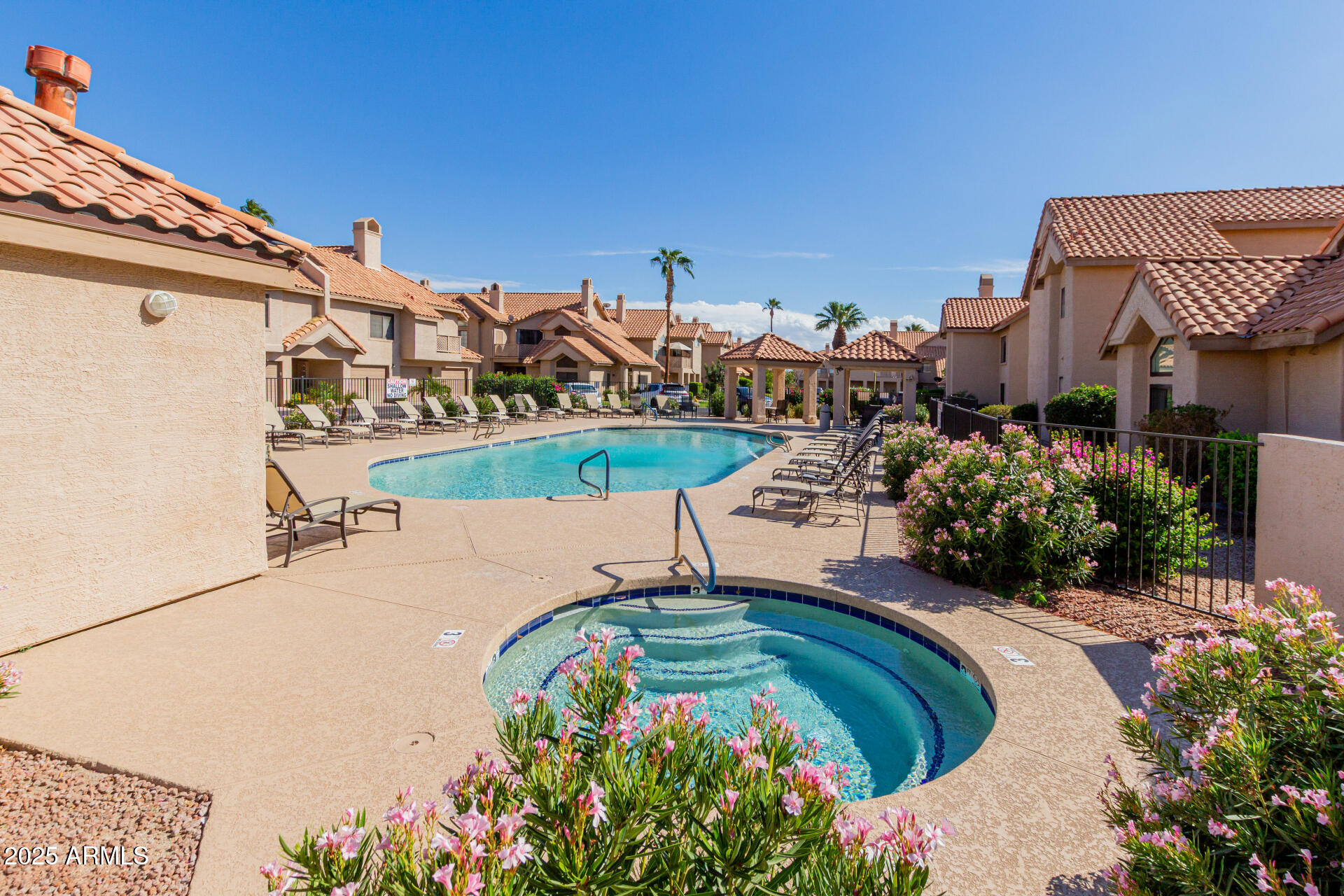 1001 N PASADENA, 179