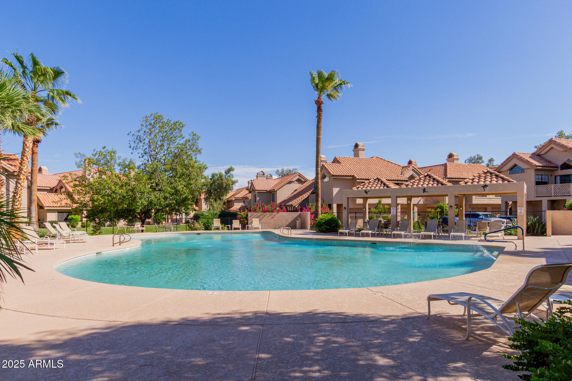 1001 N PASADENA, 179