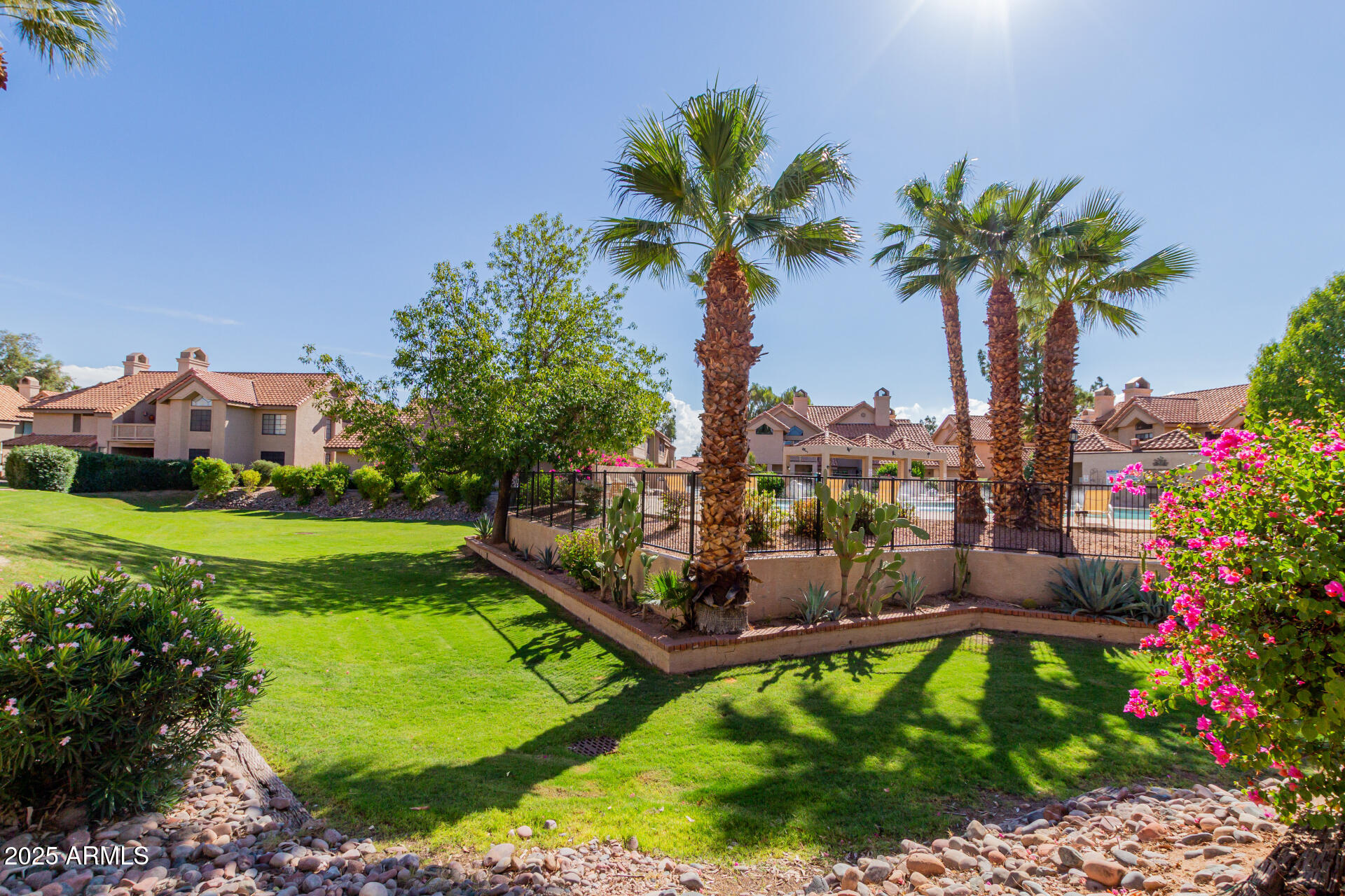 1001 N PASADENA, 179