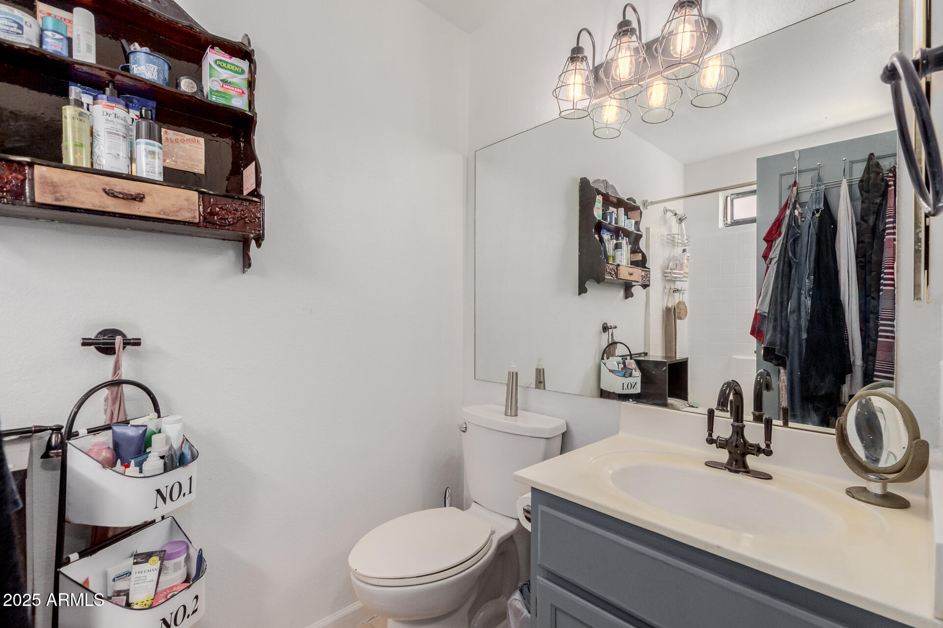 1001 N PASADENA, 179