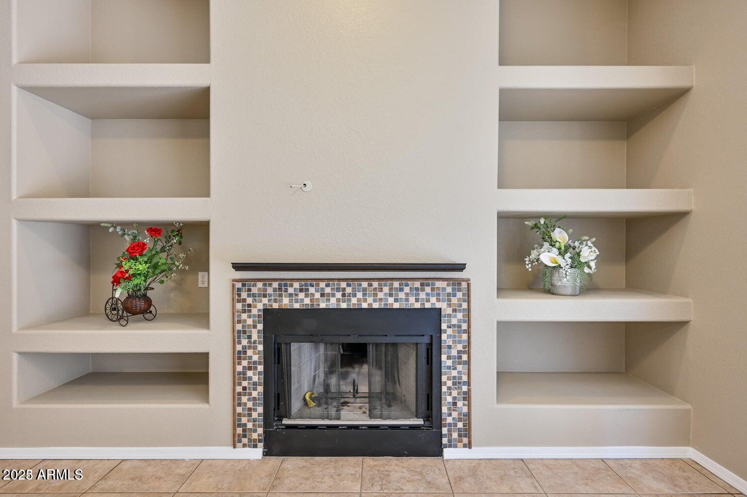 4642 W TOLEDO Street