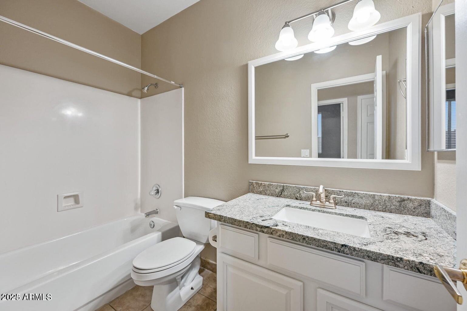 4642 W TOLEDO Street