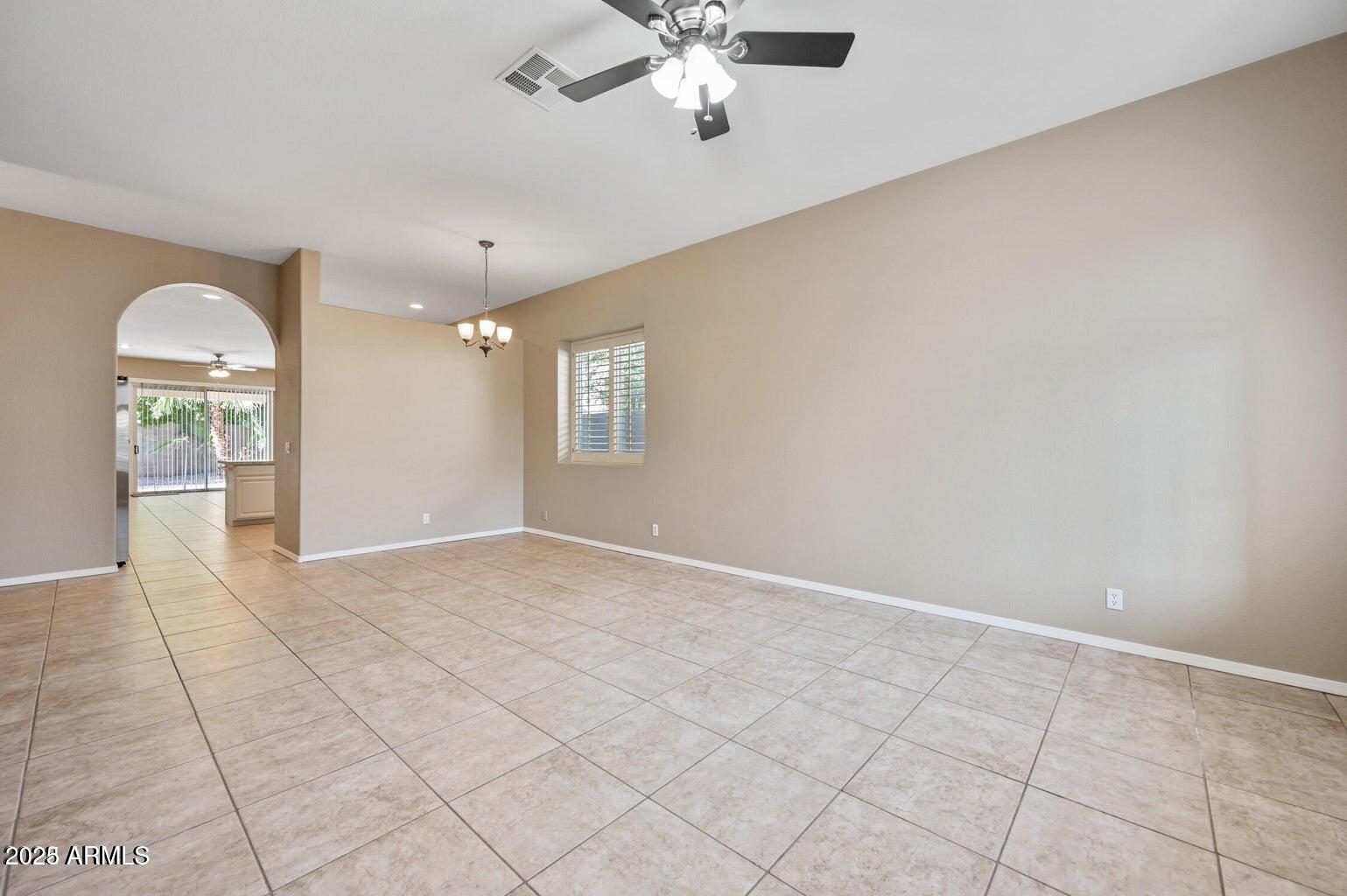 4642 W TOLEDO Street