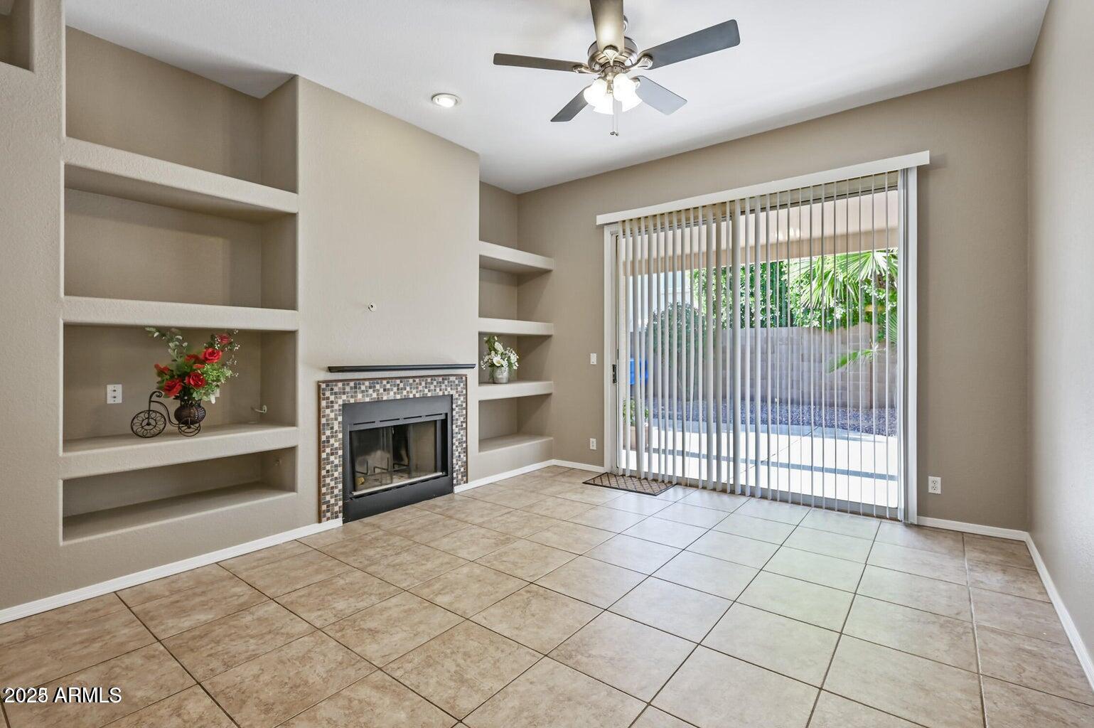 4642 W TOLEDO Street