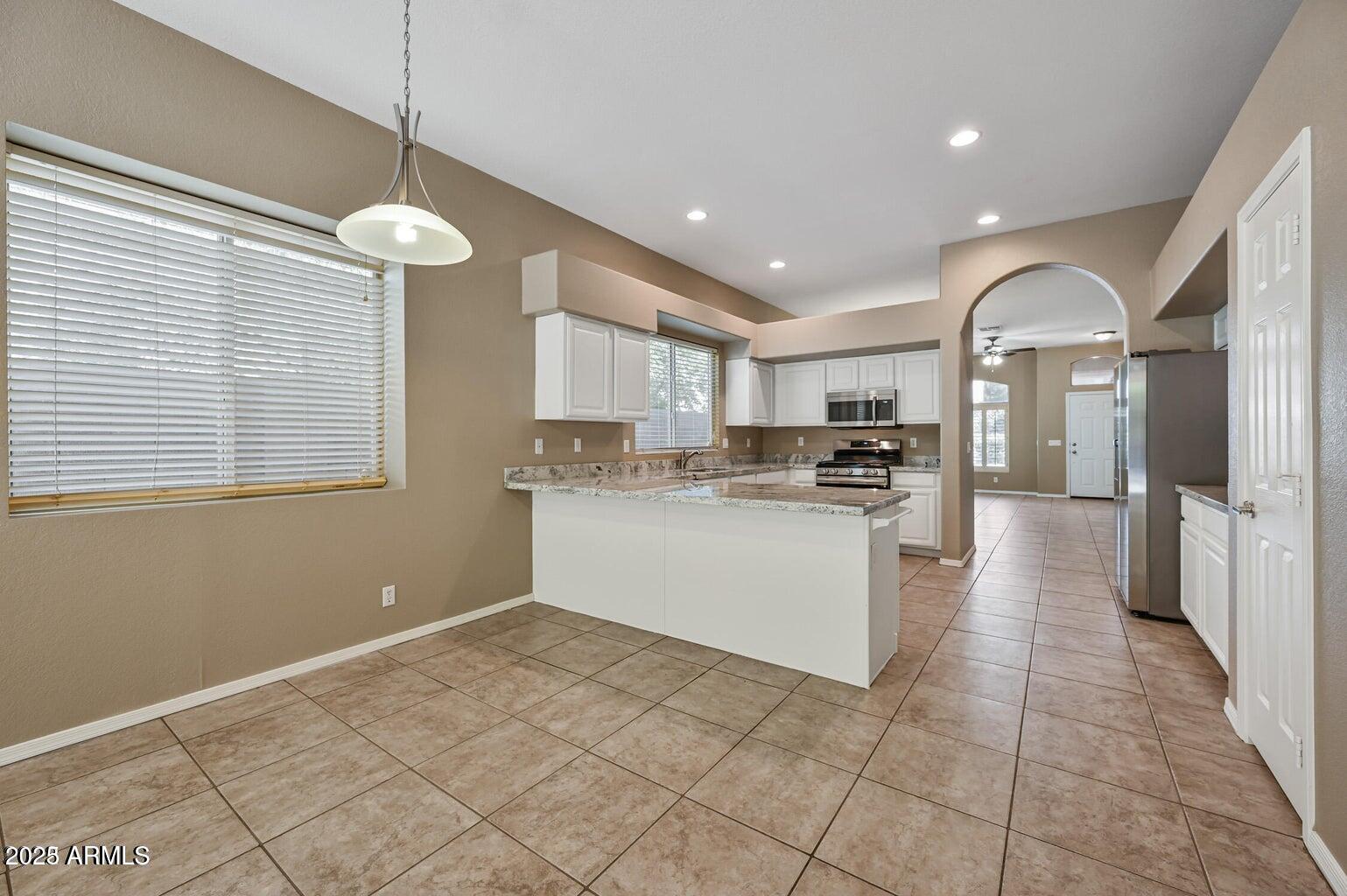 4642 W TOLEDO Street