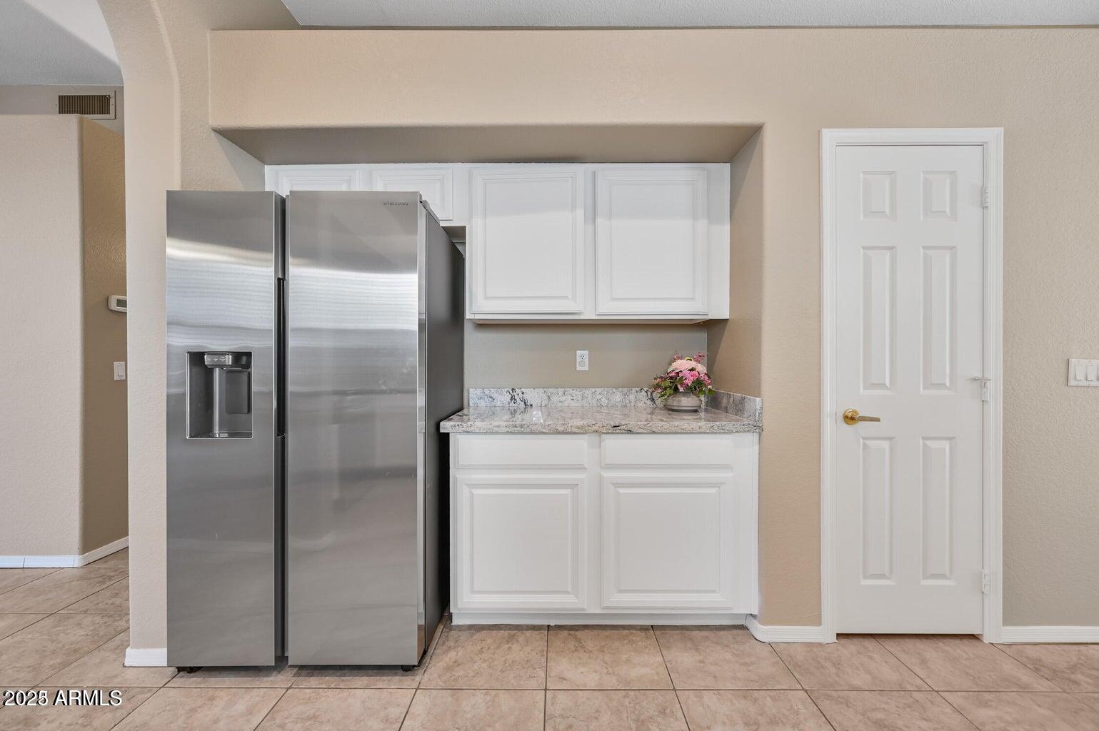 4642 W TOLEDO Street